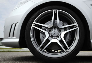 Mercedes Centre Cap Image
