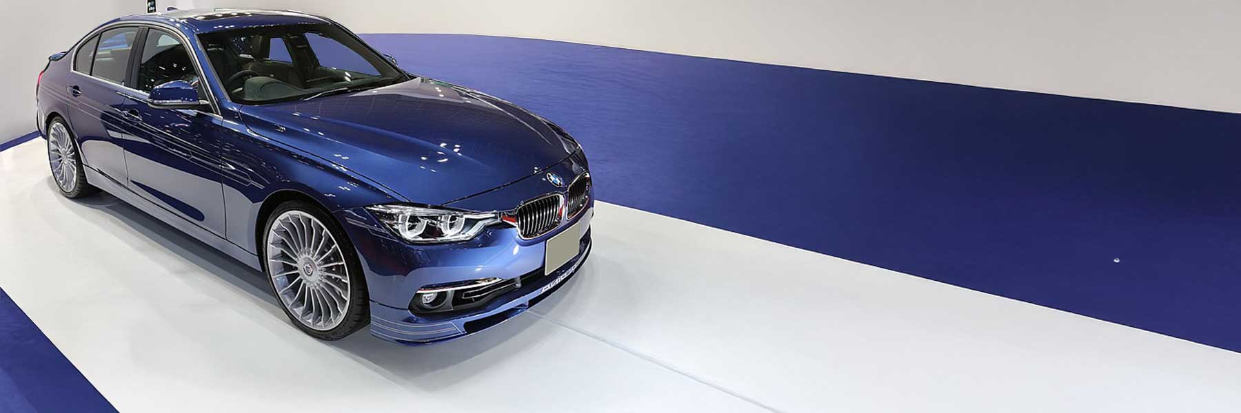 Banner image of a  Alpina B3 D3 F30 featuring original Alpina wheels.