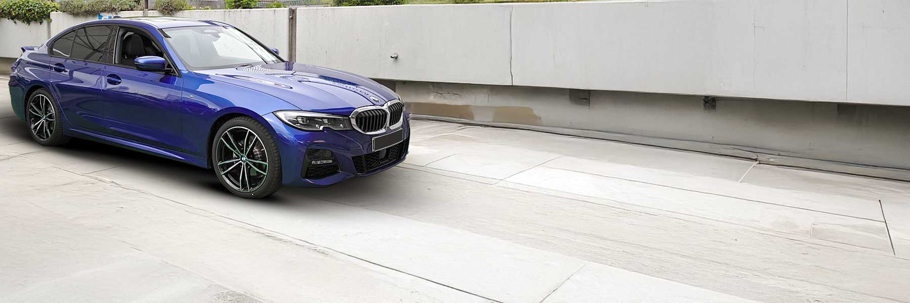 Banner image of a  Alpina B3 D3 G20 featuring original Alpina wheels.