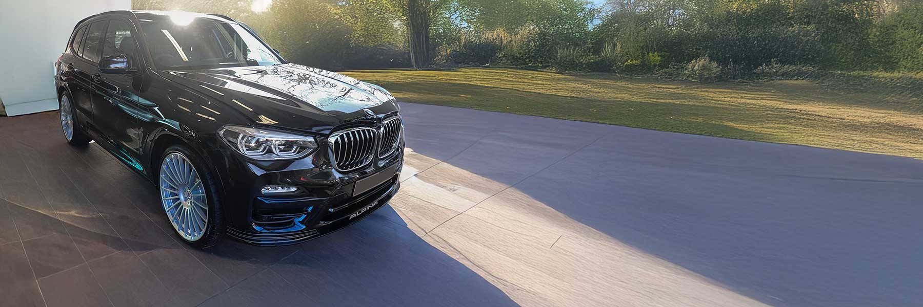 Banner image of a  Alpina XD3 G01 featuring original Alpina wheels.