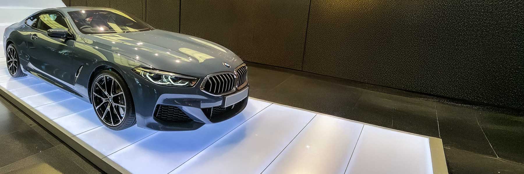 Banner image of a  BMW 8 Series G15 featuring original BMW wheels.