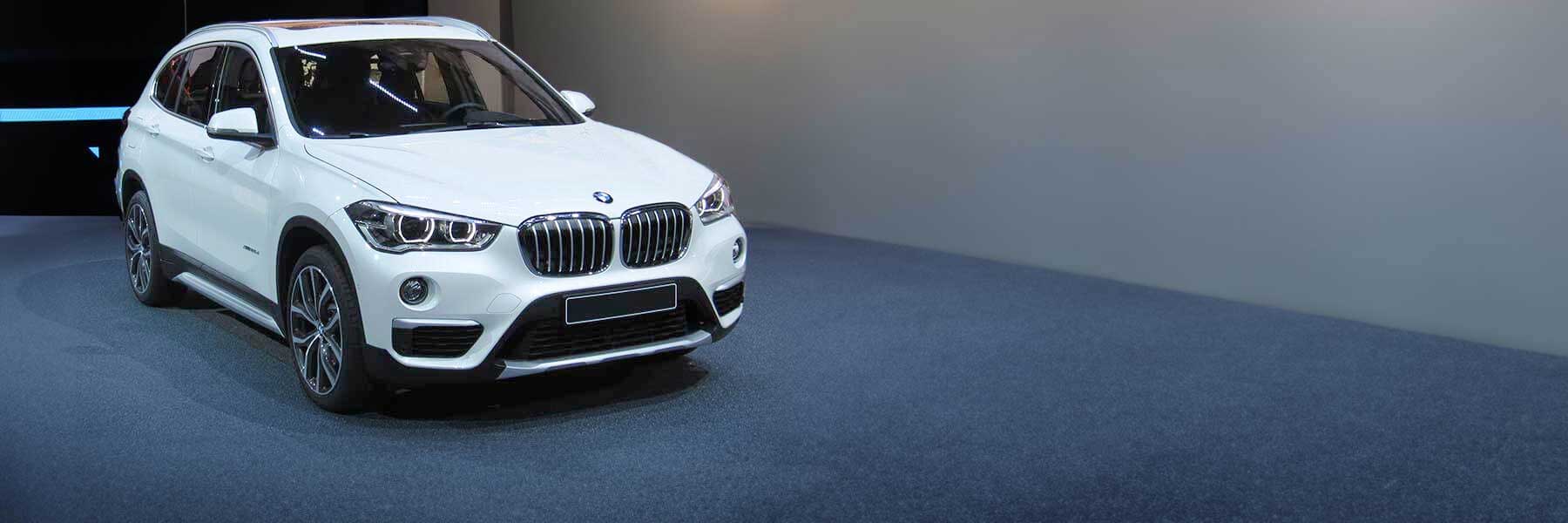 Banner image of a  BMW X1 F48 featuring original BMW wheels.