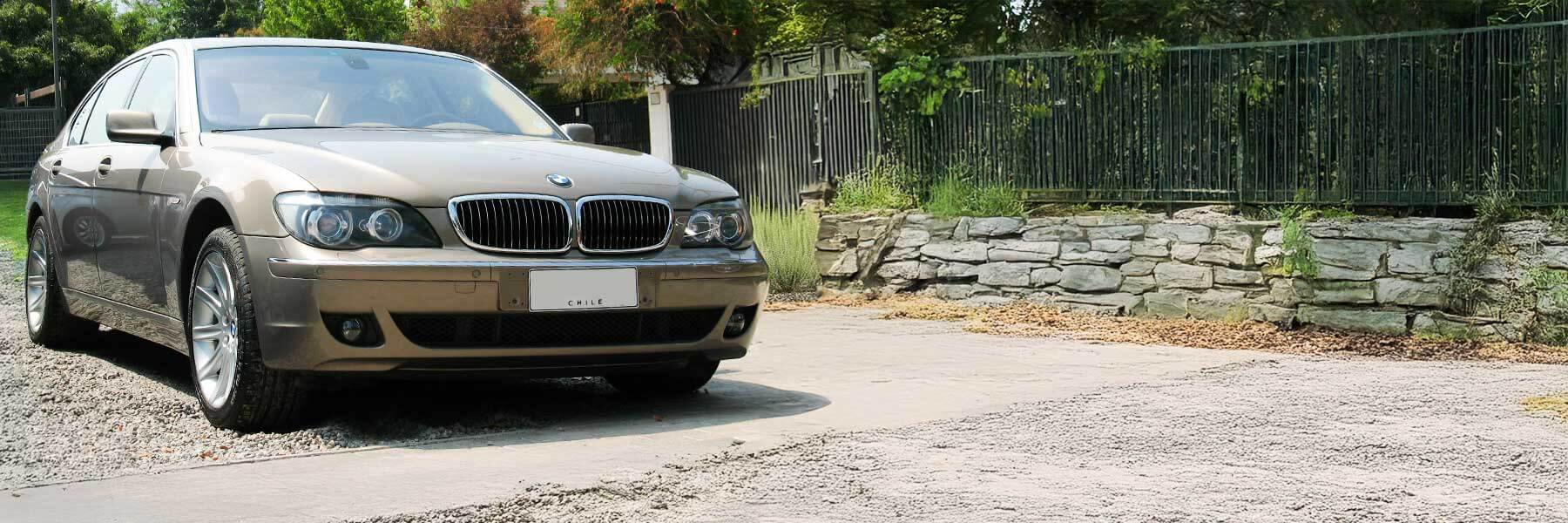 Banner image of a  BMW 7 Series E66 featuring original BMW wheels.