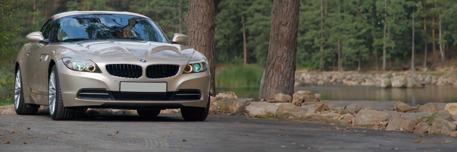 Banner image of a  BMW Z4 E86 featuring original BMW wheels.