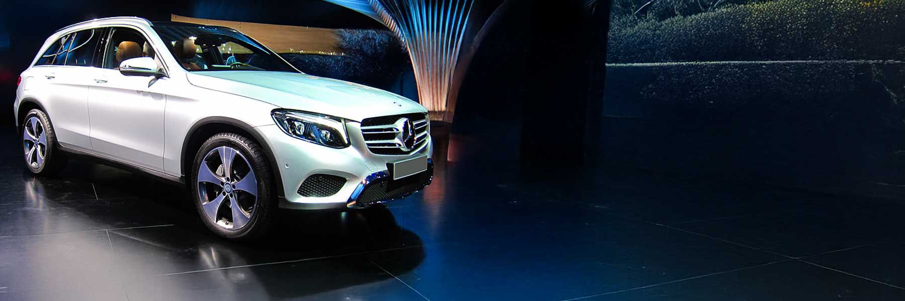 Banner image of a  Mercedes GLC-Class X254 featuring original Mercedes wheels.