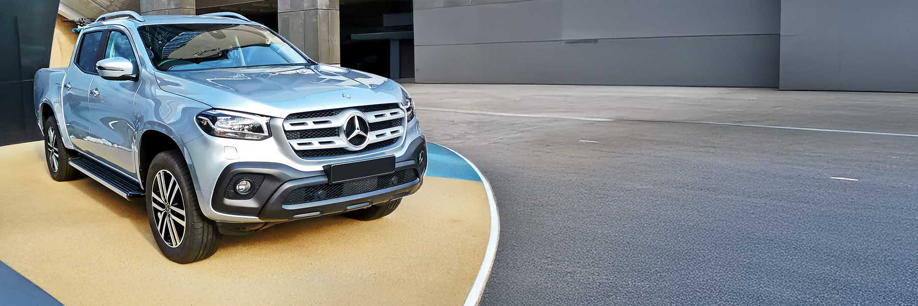 Banner image of a  Mercedes X-Class X470 featuring original Mercedes wheels.