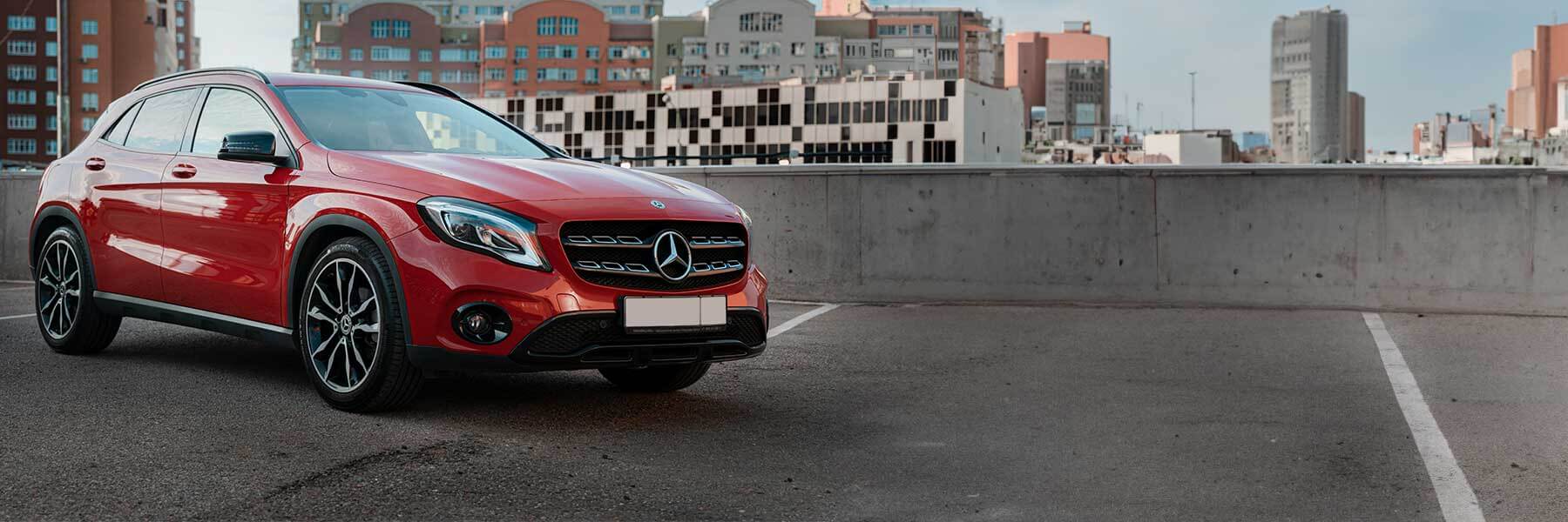 Banner image of a  Mercedes GLA H247 featuring original Mercedes wheels.