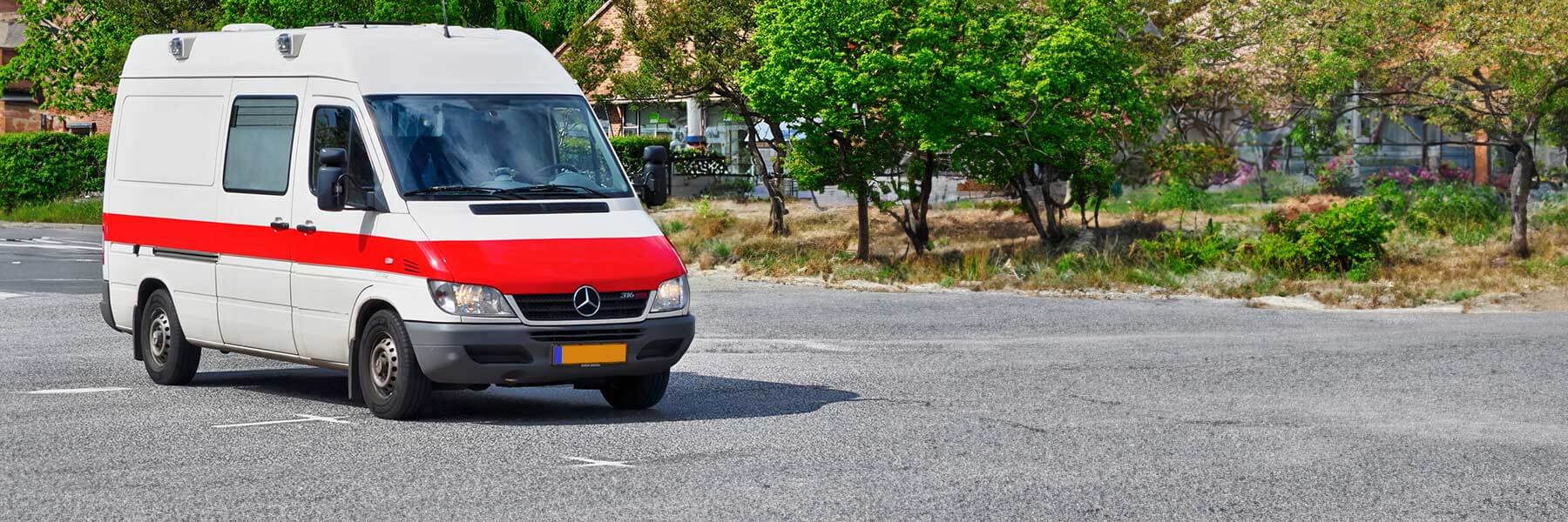 Banner image of a  Mercedes Sprinter 903 featuring original Mercedes wheels.