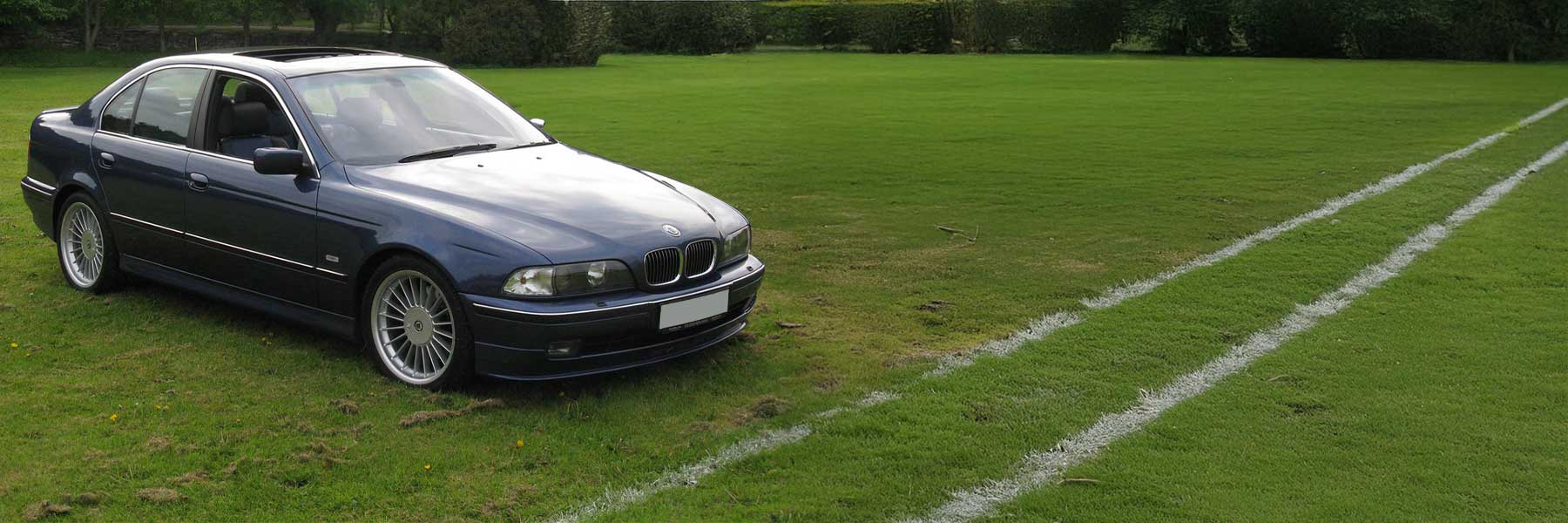 Featured banner showcasing the Alpina B10 with original Alpina wheels.