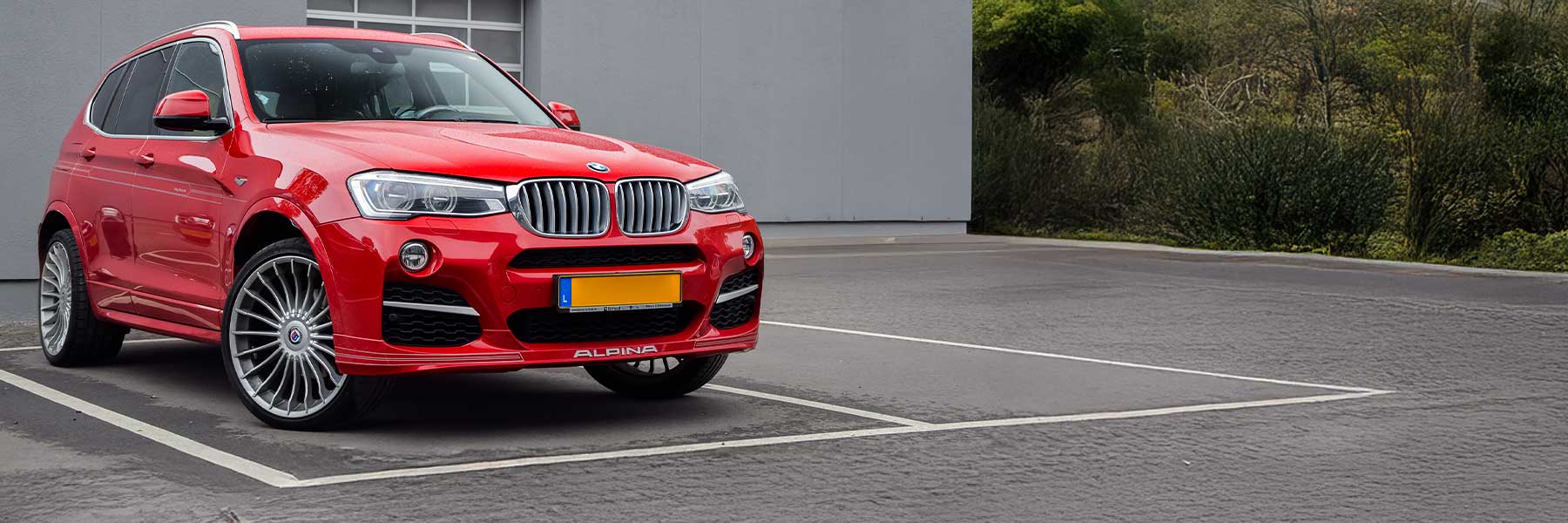 Featured banner showcasing the Alpina XD3 with original Alpina wheels.