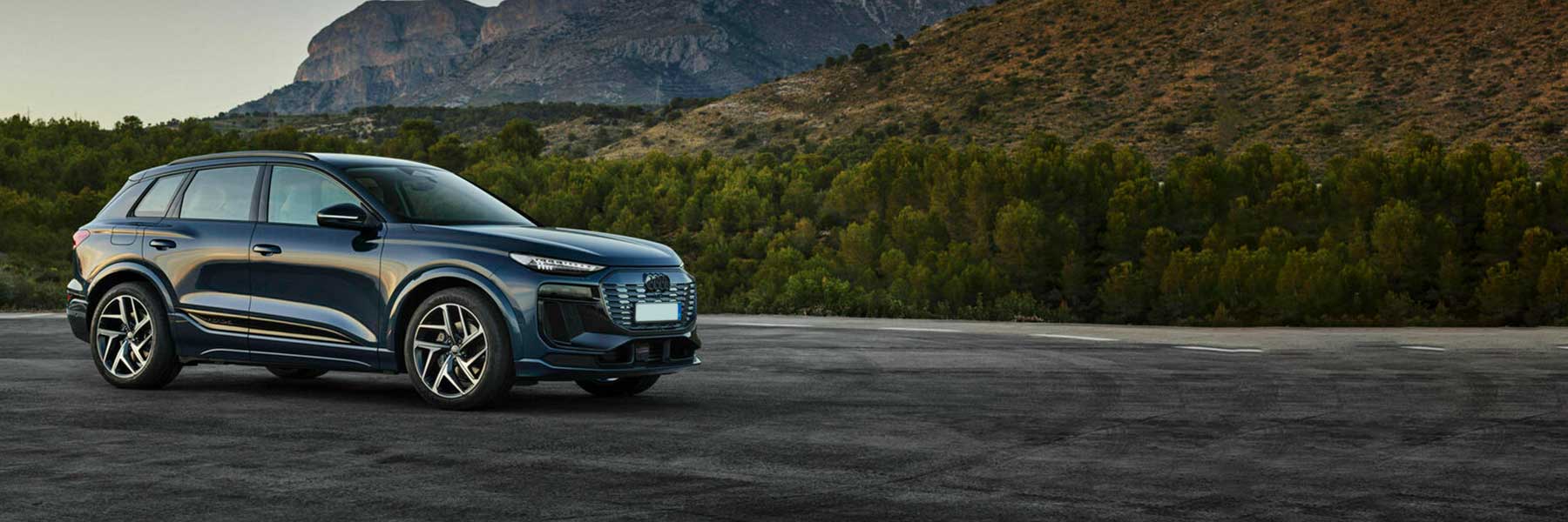 Featured banner showcasing the Audi Q6 & SQ6 with original Audi wheels.