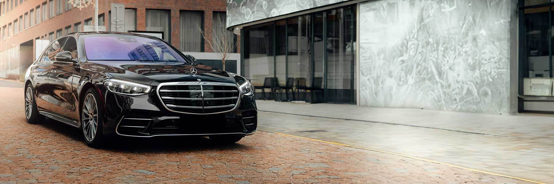 Banner image of a  Mercedes S-Class A217 featuring original Mercedes wheels.