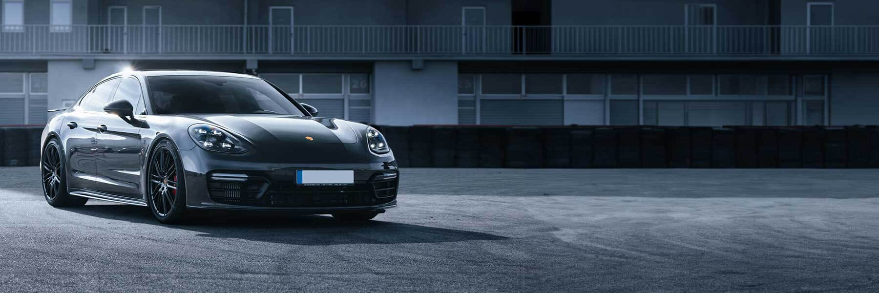 Featured banner showcasing the Porsche Panamera with original Porsche wheels.