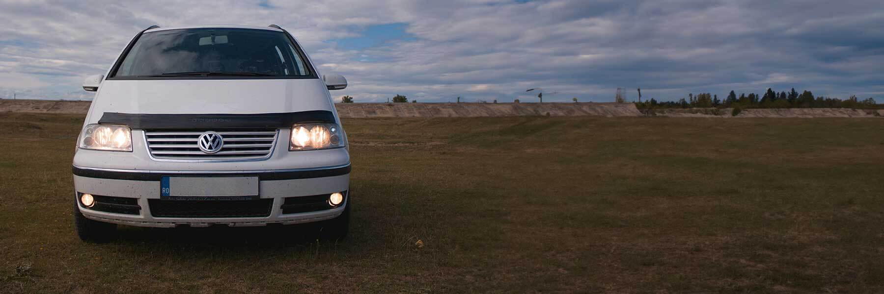 Featured banner showcasing the VW Sharan with original VW wheels.