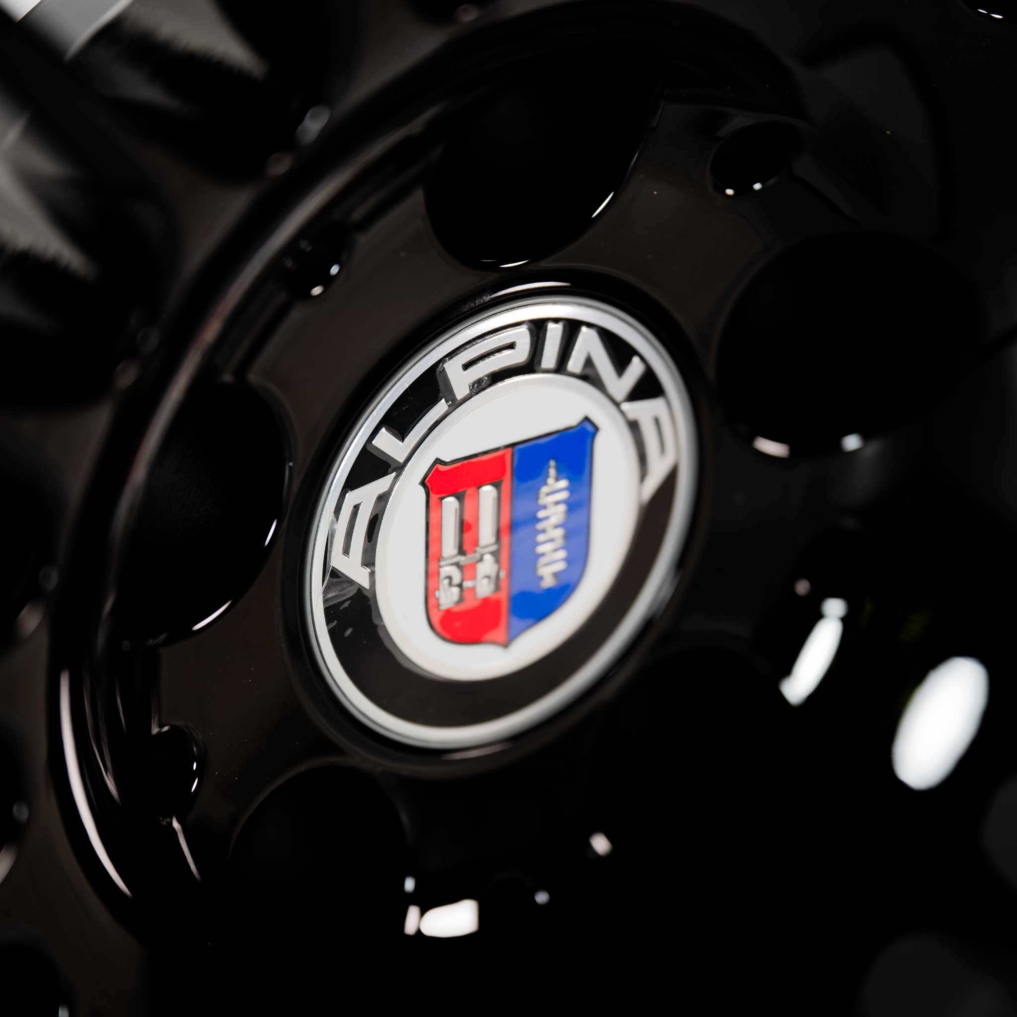 Alpina Classic Forged CS17 Black Alloy Wheel Product Image #4
