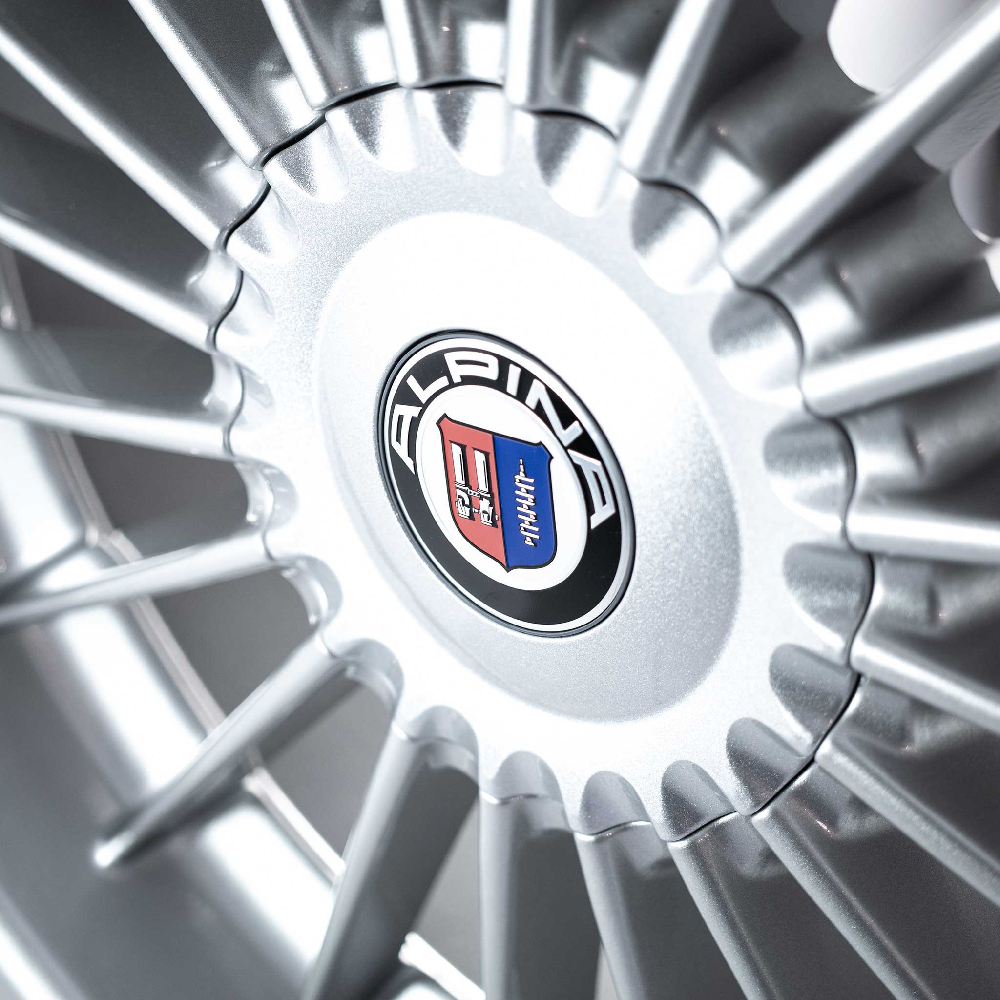 Alpina Classic C01 Silver Alloy Wheel Product Image #3