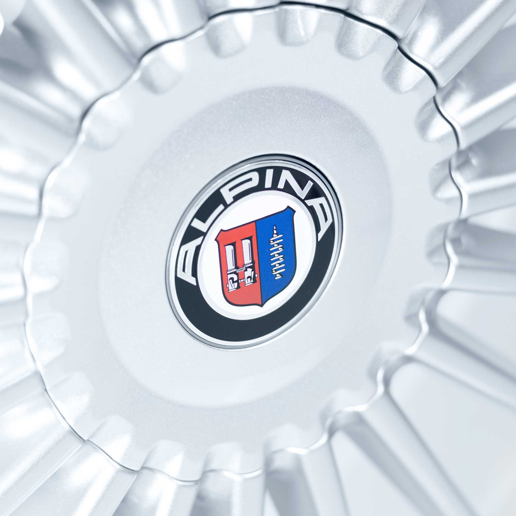 Alpina Classic C09 Silver with Polished Spoke Ends Alloy Wheel Product Image #4