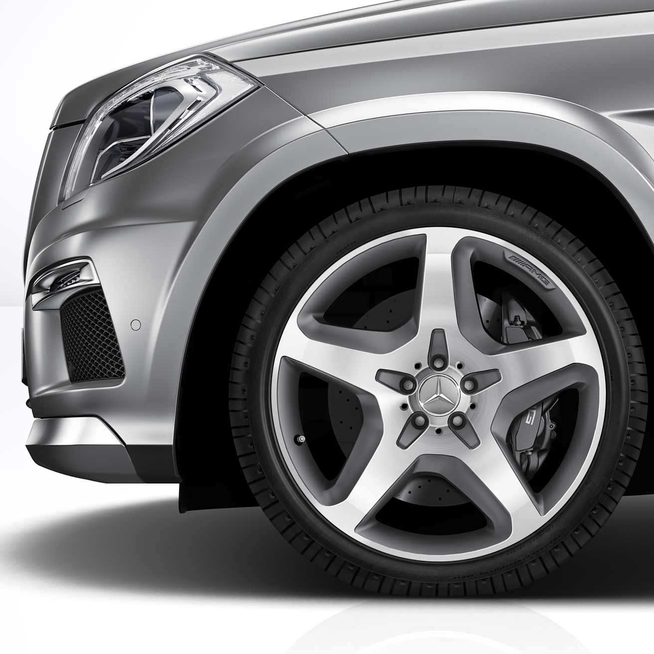 AMG 5 Spoke [166-21] Himalaya Grey with High Sheen Alloy Wheel Product Image #4