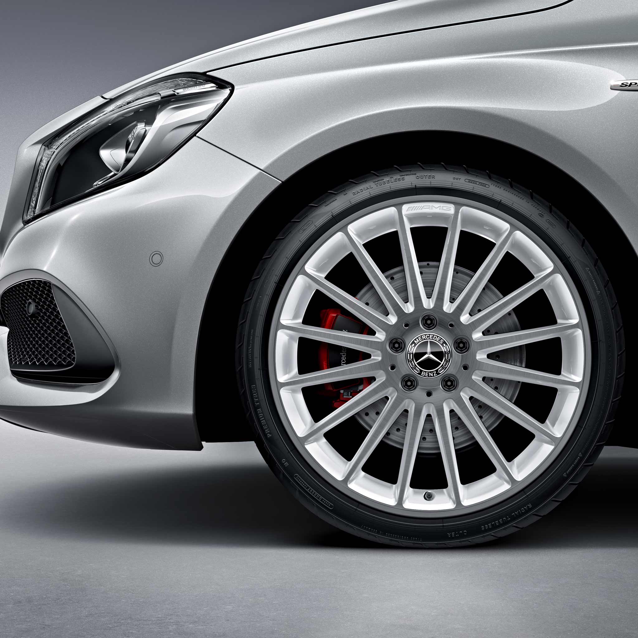 AMG Multispoke [176-19] Snow White with High Sheen Alloy Wheel Product Image #2