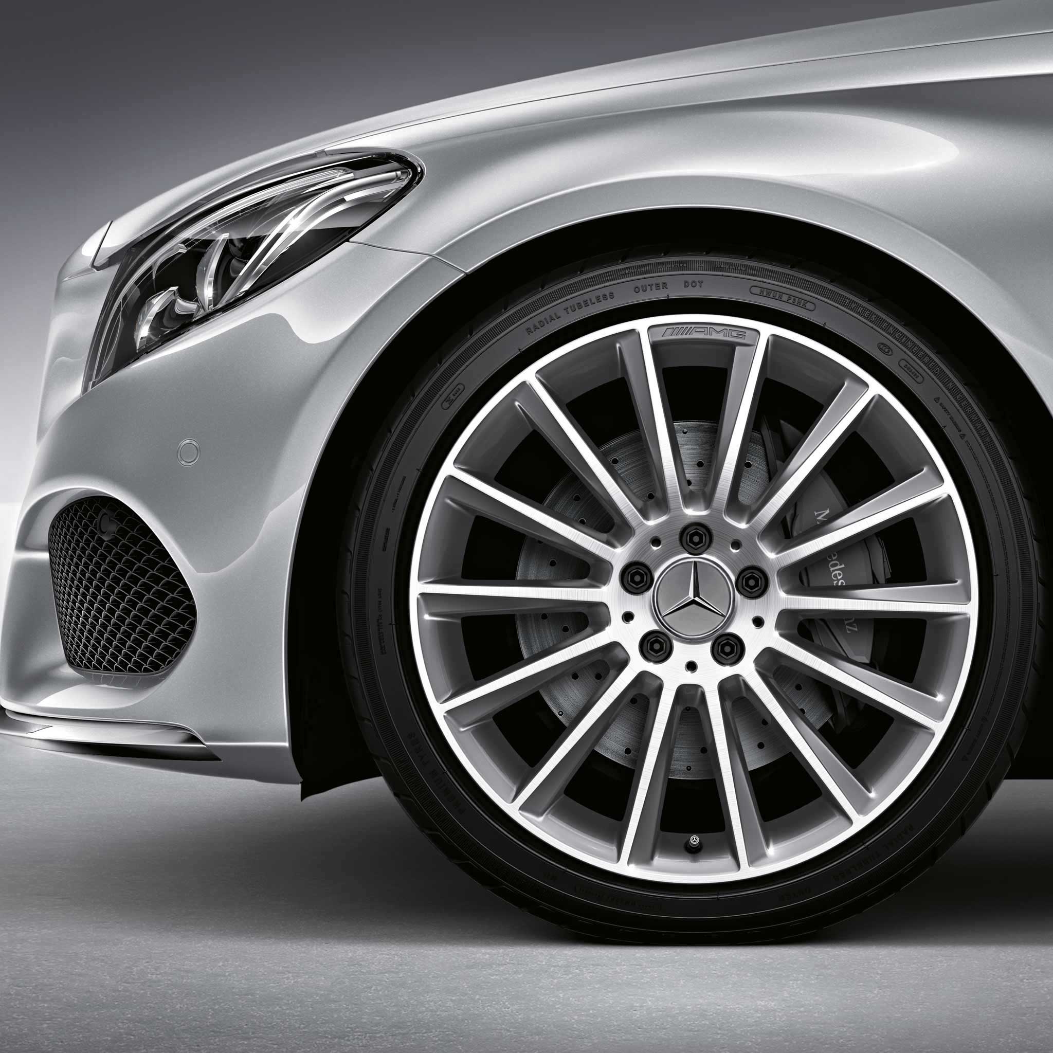 AMG 14 Spoke [205-19] Himalaya Grey with High Sheen Alloy Wheel Product Image #3