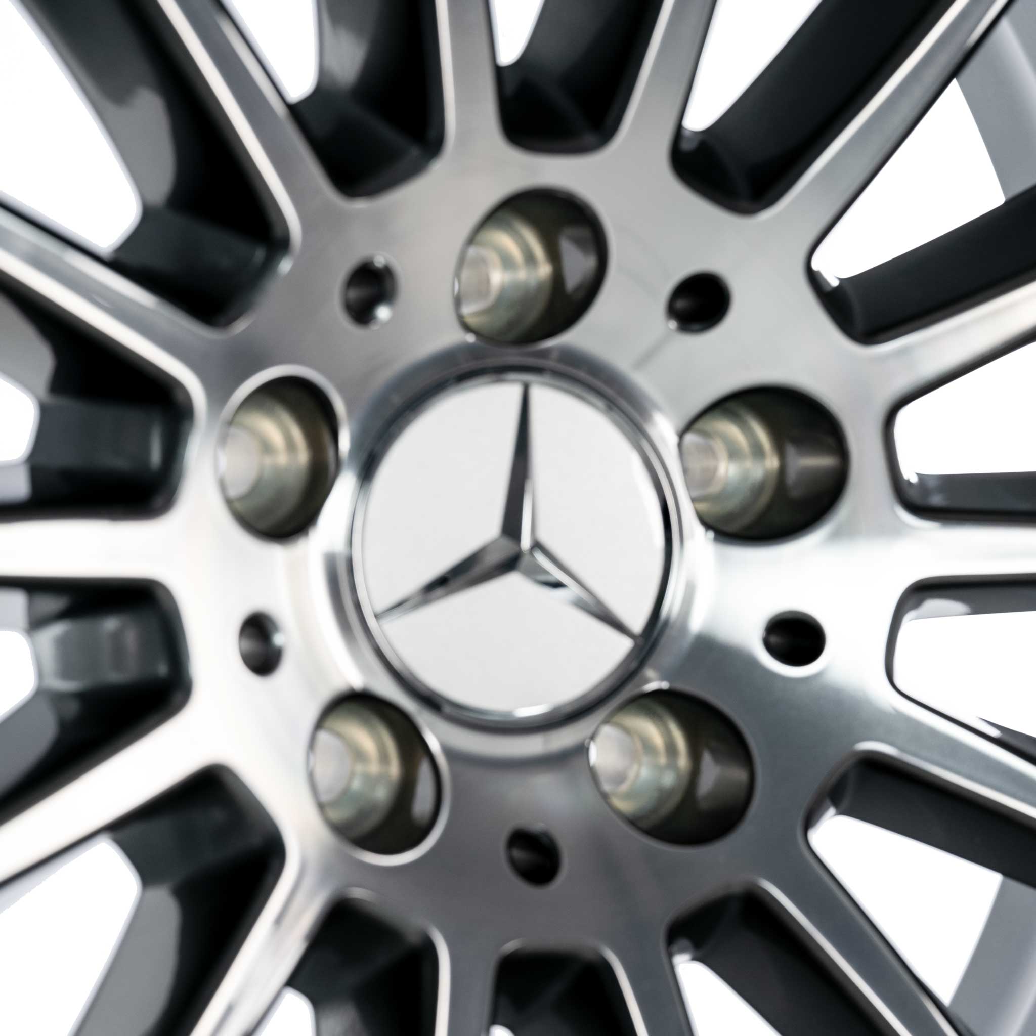 AMG Multispoke [257-20] Himalaya Grey with High Sheen Alloy Wheel Product Image #4