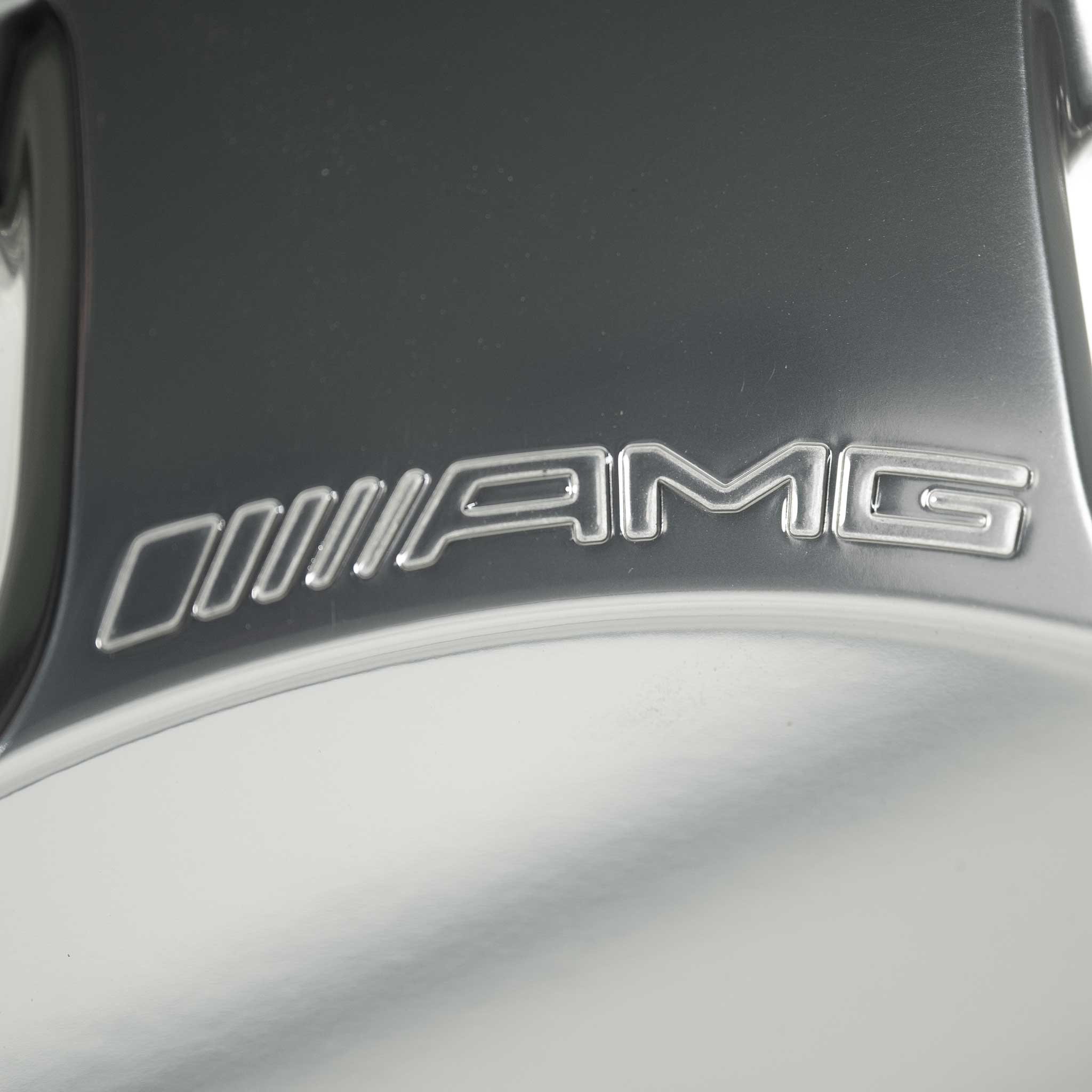 AMG 5 Hole [463-22] Clear Lacquer with High Sheen Alloy Wheel Product Image #5
