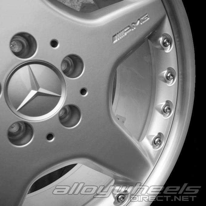 AMG III 2pc [215-19] Standard Silver with High Sheen Rim Edge Alloy Wheel Product Image #3