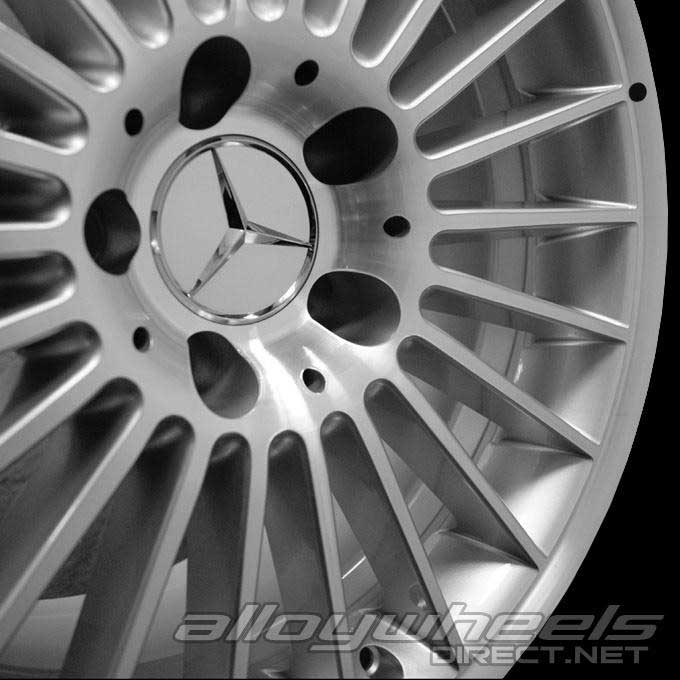 AMG V [219-18 22 Spoke] Standard Silver with High Sheen Alloy Wheel Product Image #3
