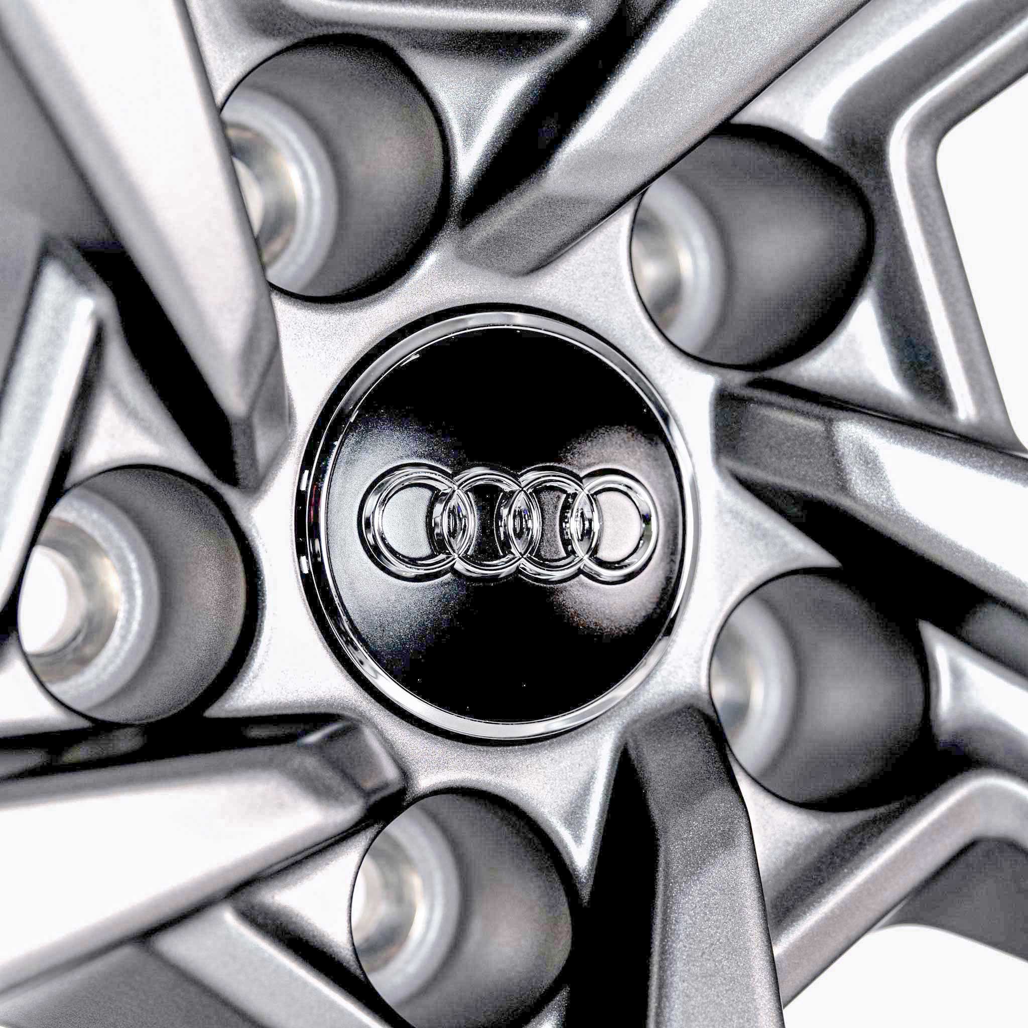 Audi Sport 5 Arm Edge [Q7 4M] Platinum Matt Grey Alloy Wheel Product Image #4
