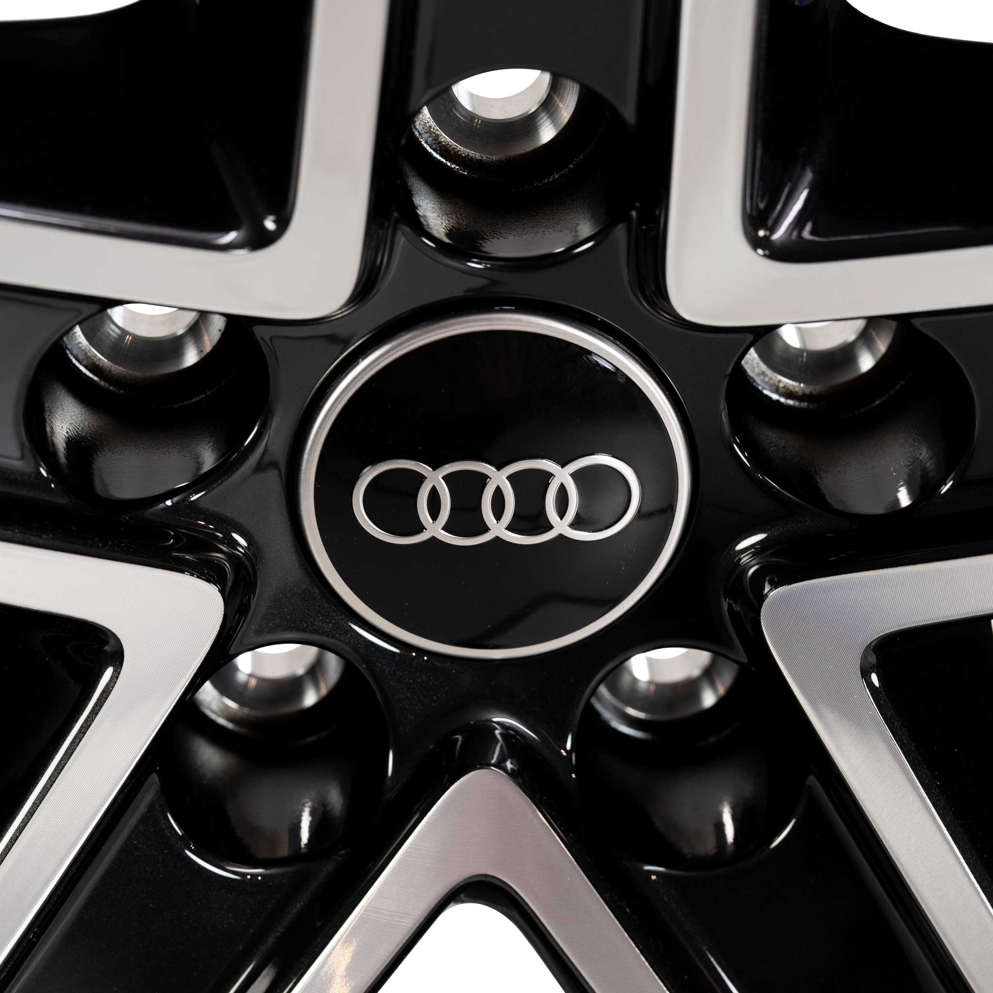 Audi Sport 5 V Spoke Star [Q5 80A] Anthracite Black with Diamond Cut Alloy Wheel Product Image #4