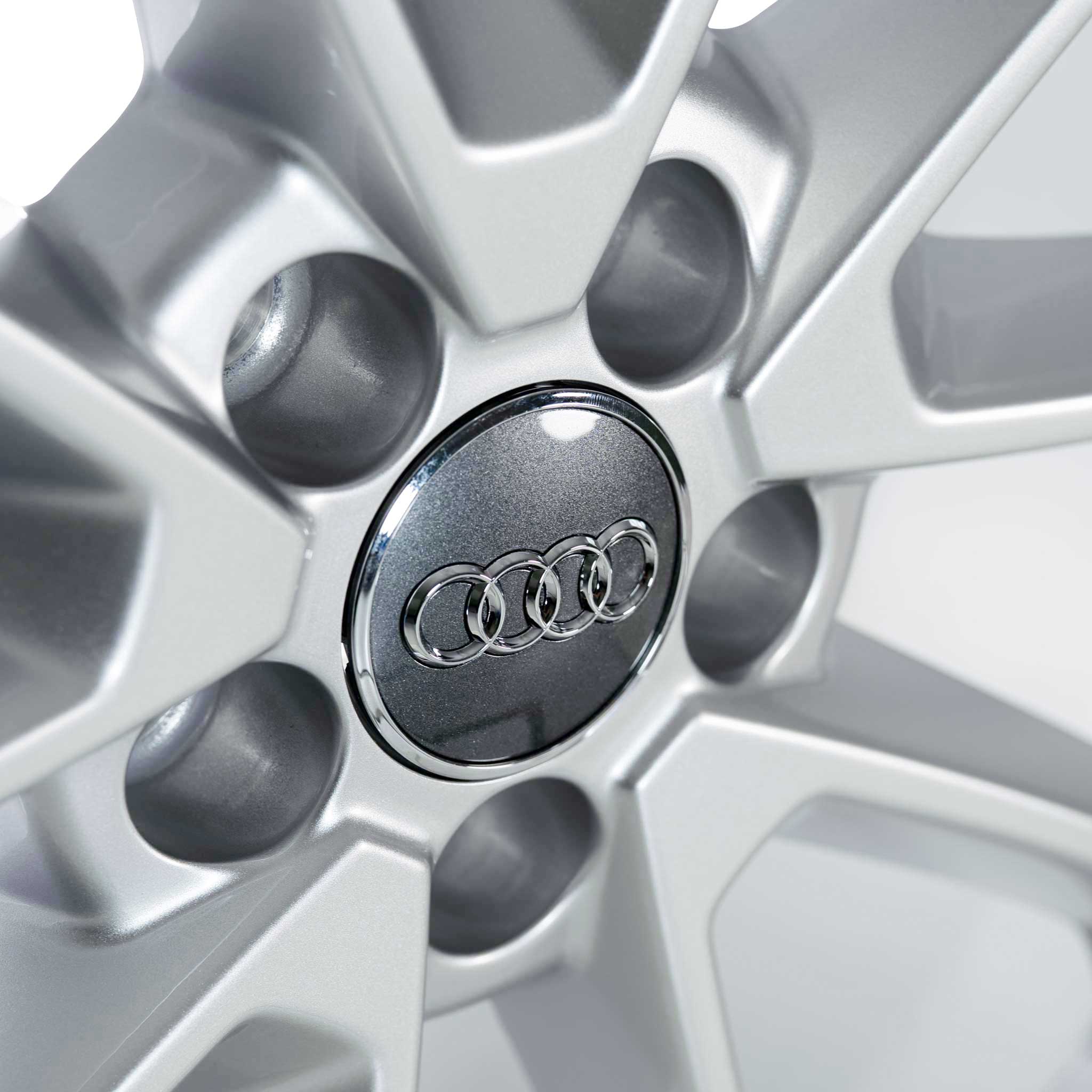Audi 5 Spoke [A1 82A] Diamond Silver Alloy Wheel Product Image #4