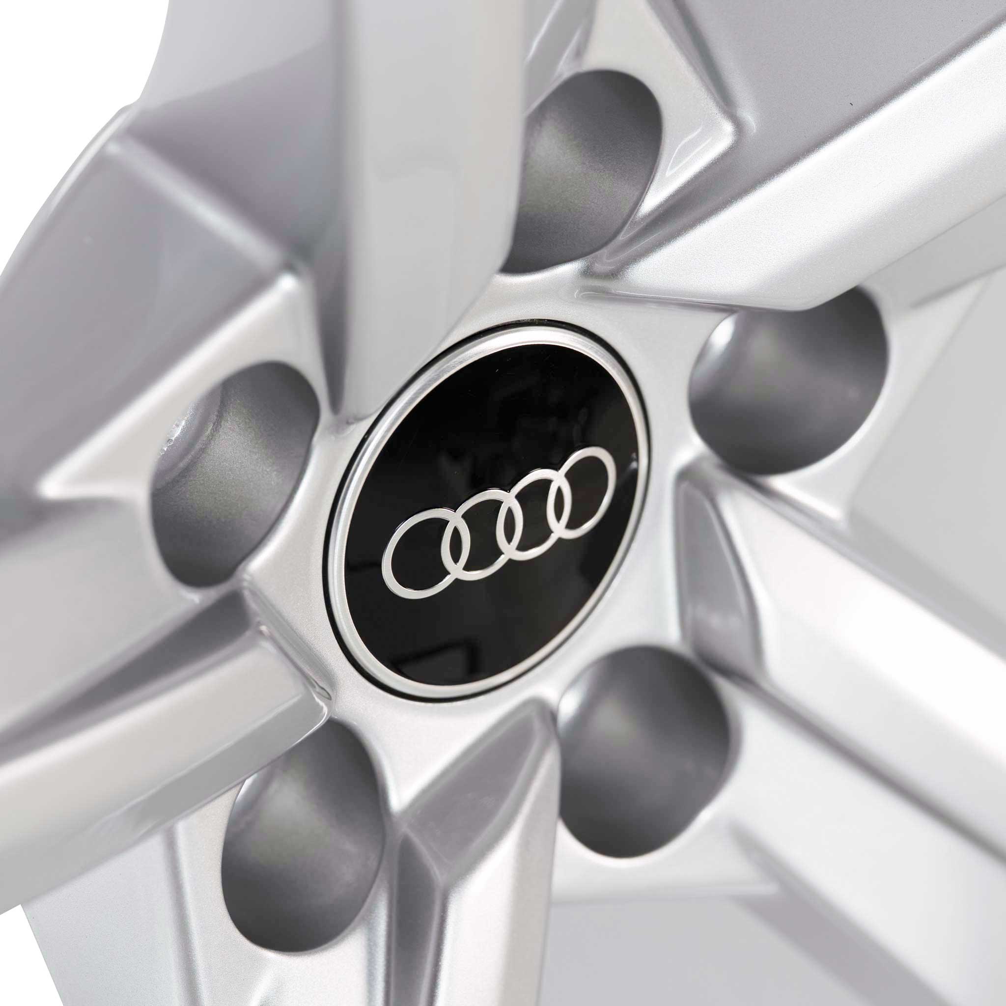 Audi 5 Arm Ramus [A4 8W] Diamond Silver Alloy Wheel Product Image #4