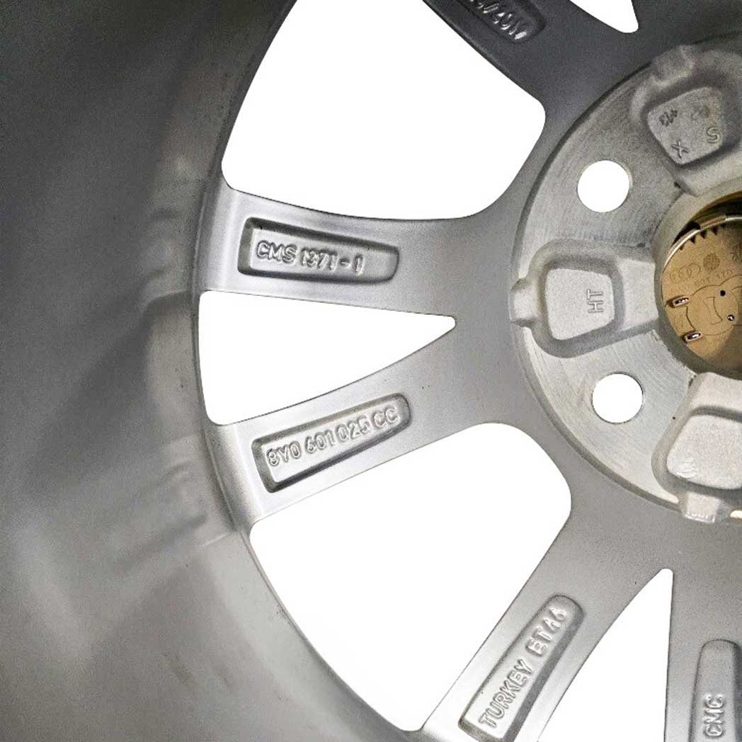 Audi 5 V Spoke [A3 8Y] Diamond Silver Alloy Wheel Product Image #3