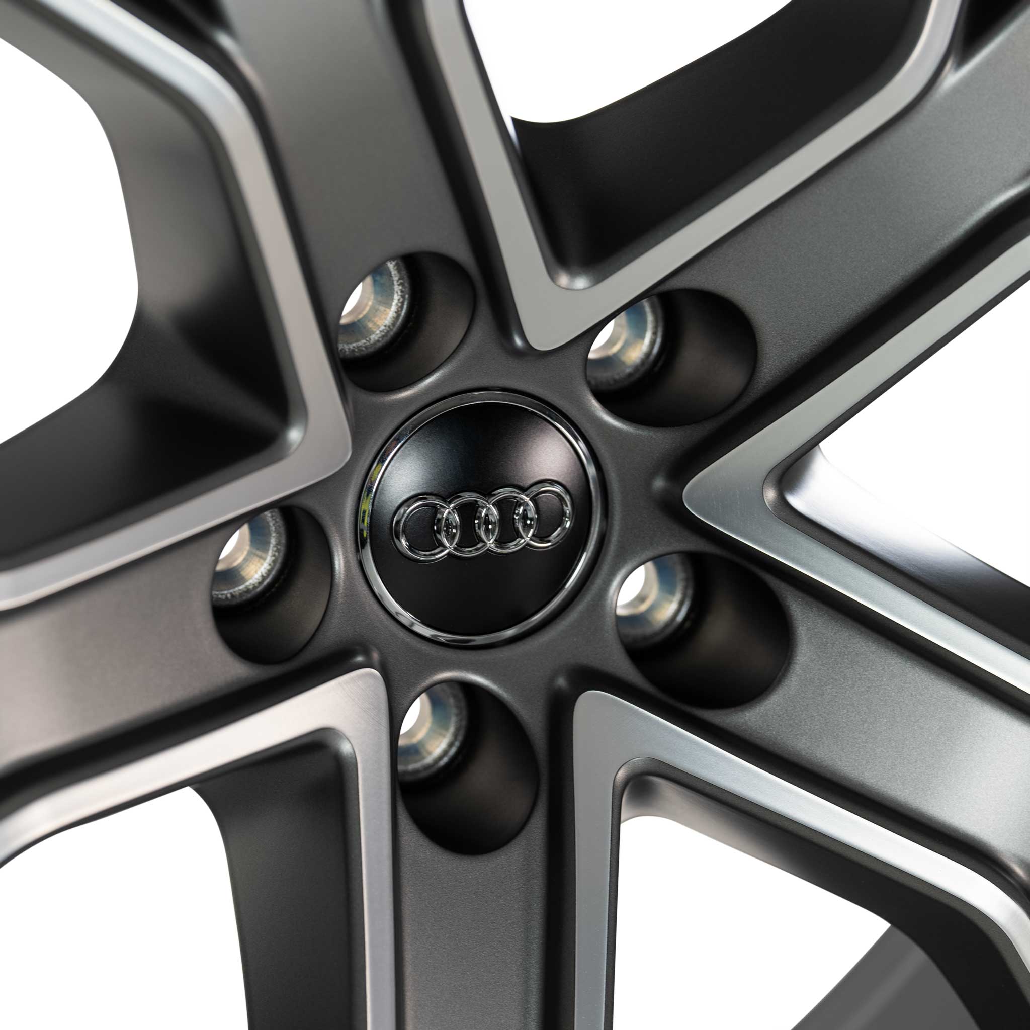 Audi Sport 5 V Spoke Star [Q7 4M] Titanium Grey with Diamond Cut Alloy Wheel Product Image #4