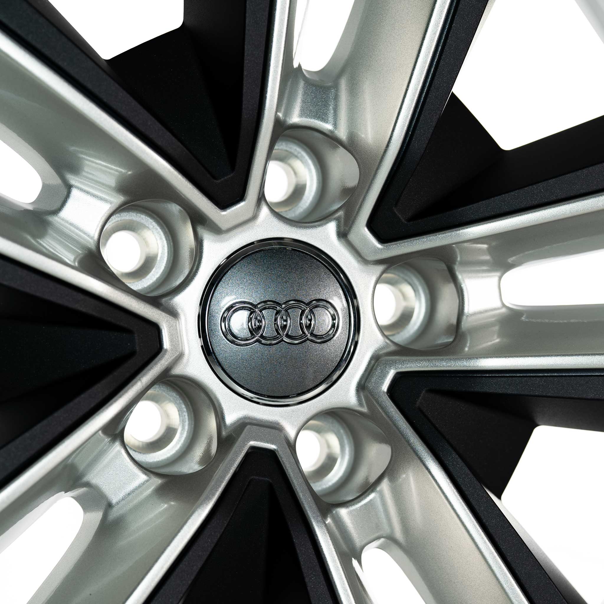Audi Sport 5 Double Spoke Module [Q5 80A] Galvano Silver with Diamond Cut Alloy Wheel Product Image #4