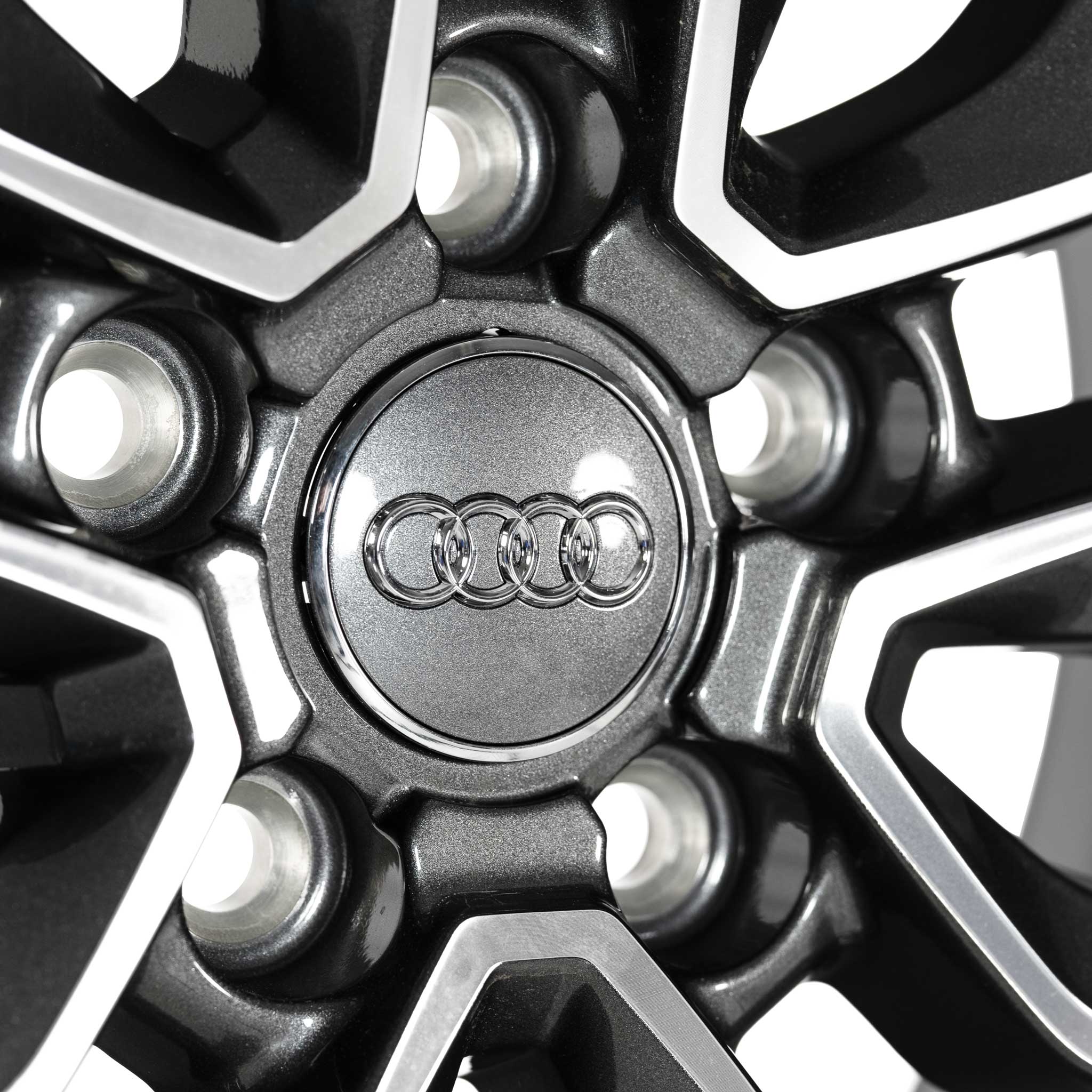 Audi 5 Parallel Spoke Star [A3 8V] Anthracite Alloy Wheel Product Image #4