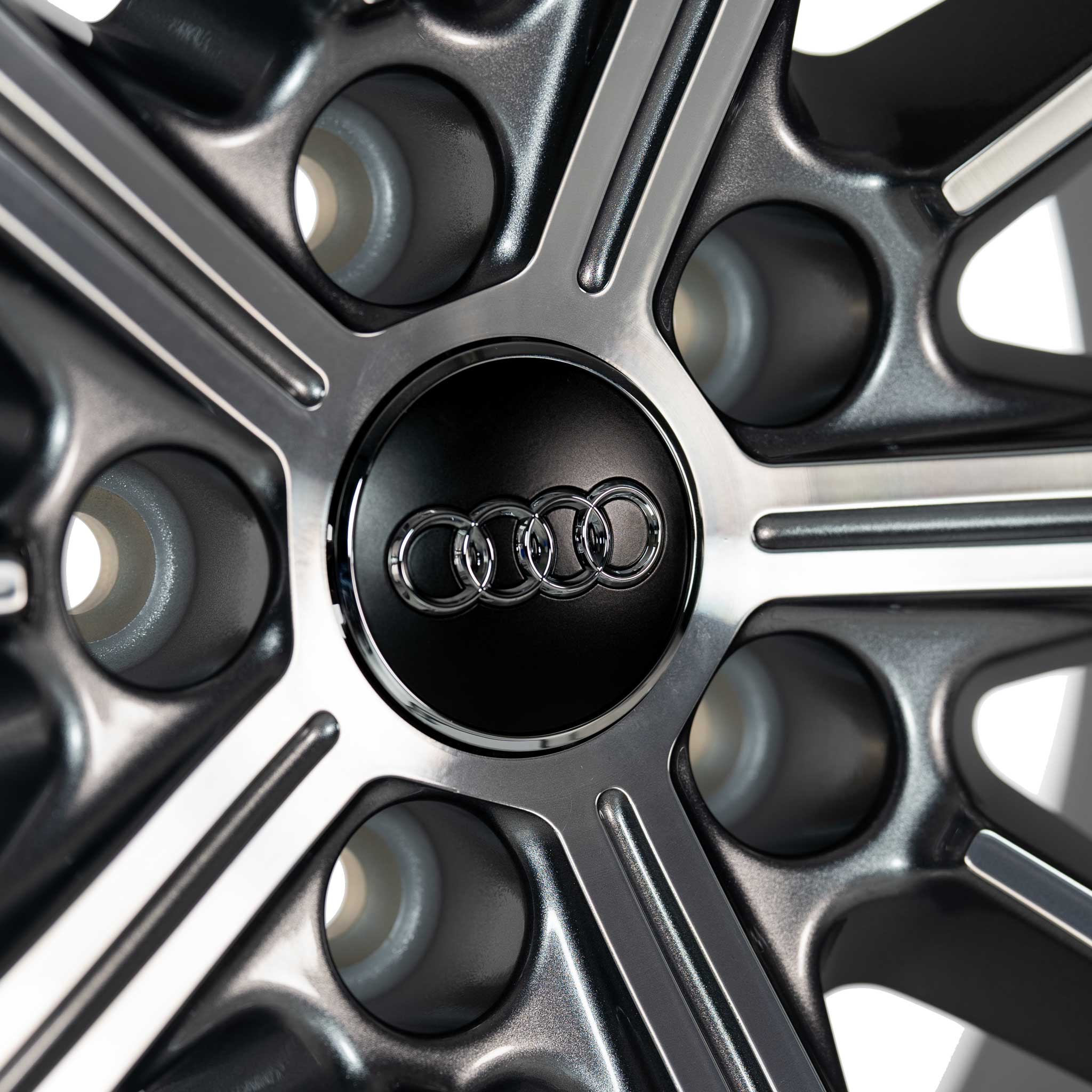 Audi Sport 10 Spoke Star [A4 8W] Dark Galvanic Silver with Diamond Cut Alloy Wheel Product Image #4