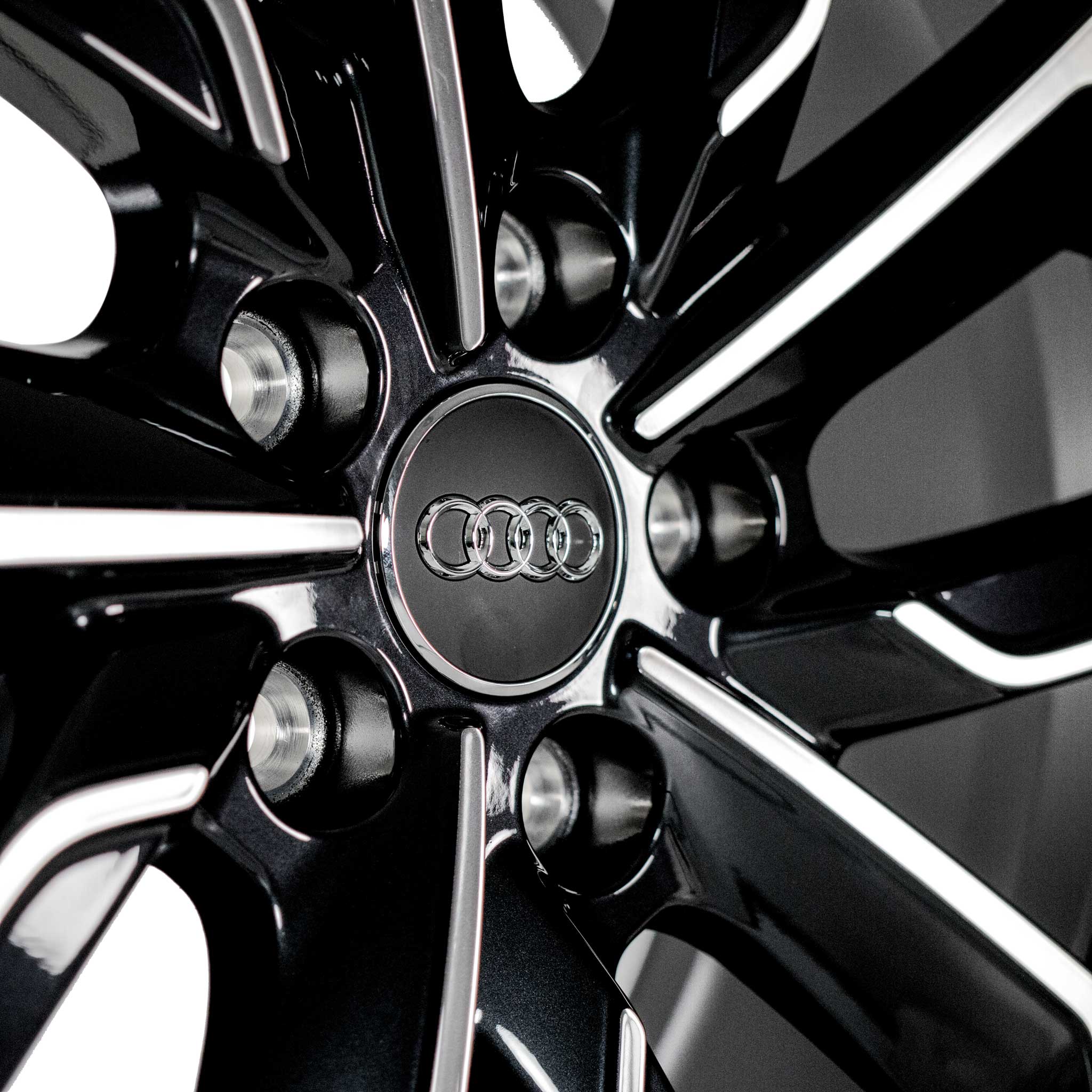 Audi Sport 5 Twin Spoke Edge [A3 8Y] Anthracite Black with Diamond Cut Alloy Wheel Product Image #4