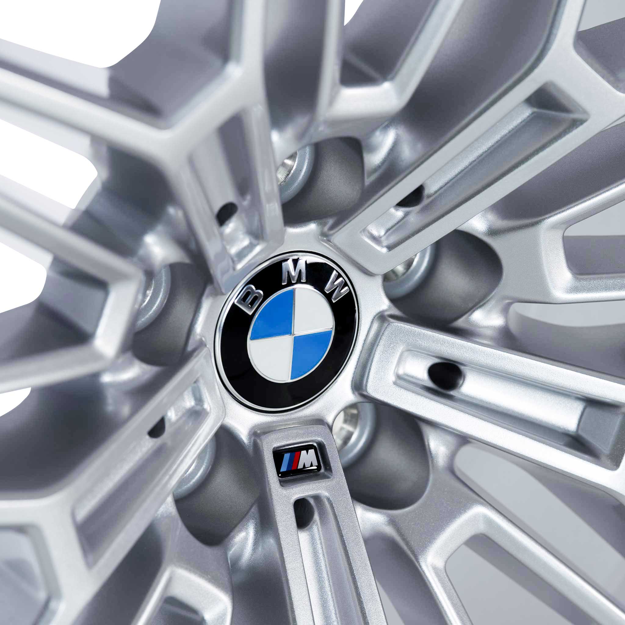 BMW 930M Refined Silver Alloy Wheel Product Image #4