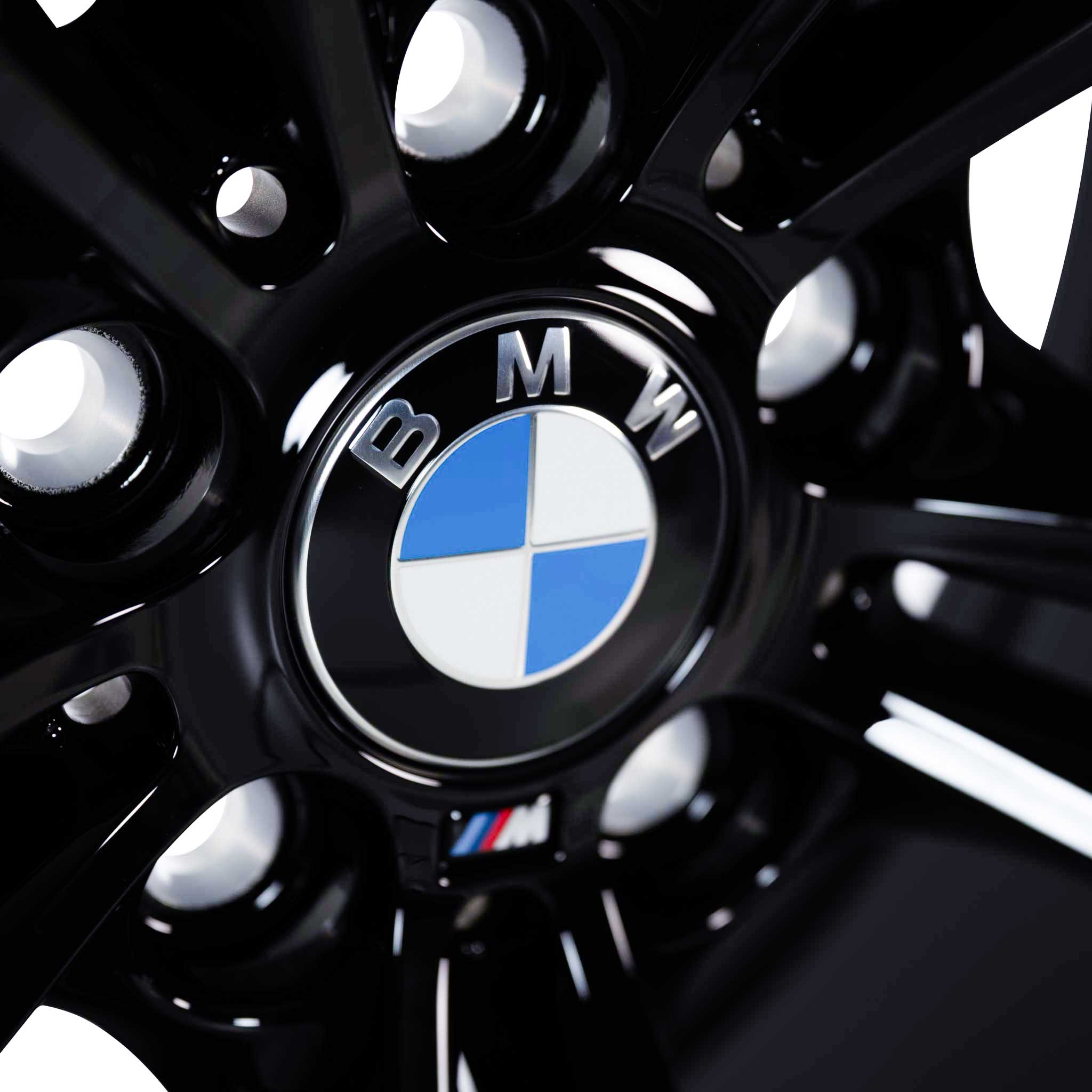 BMW 437M Jet Black with Bright Turned Alloy Wheel Product Image #4