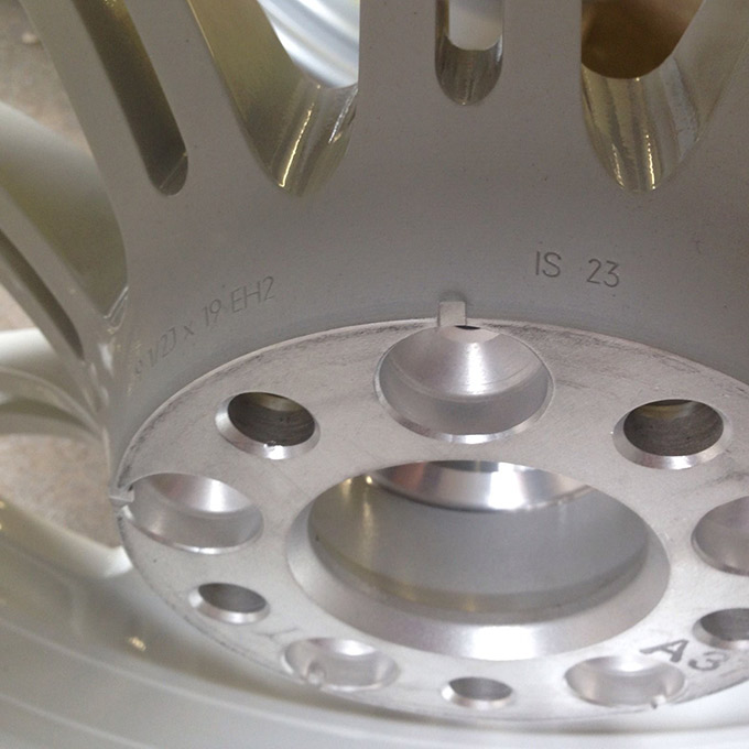 BMW 220M Forged Aspen White Alloy Wheel Product Image #5