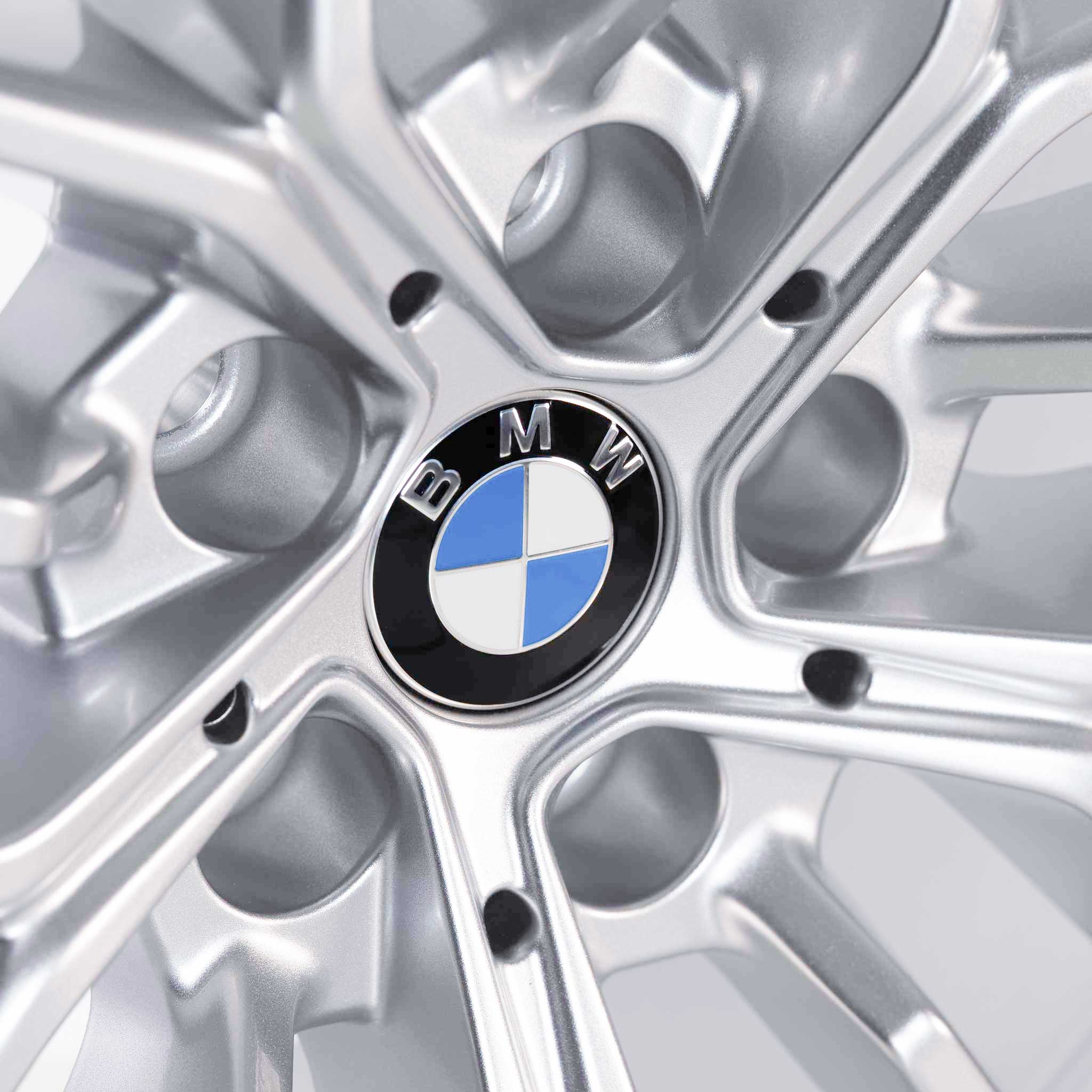 BMW 933 Refined Silver Alloy Wheel Product Image #4