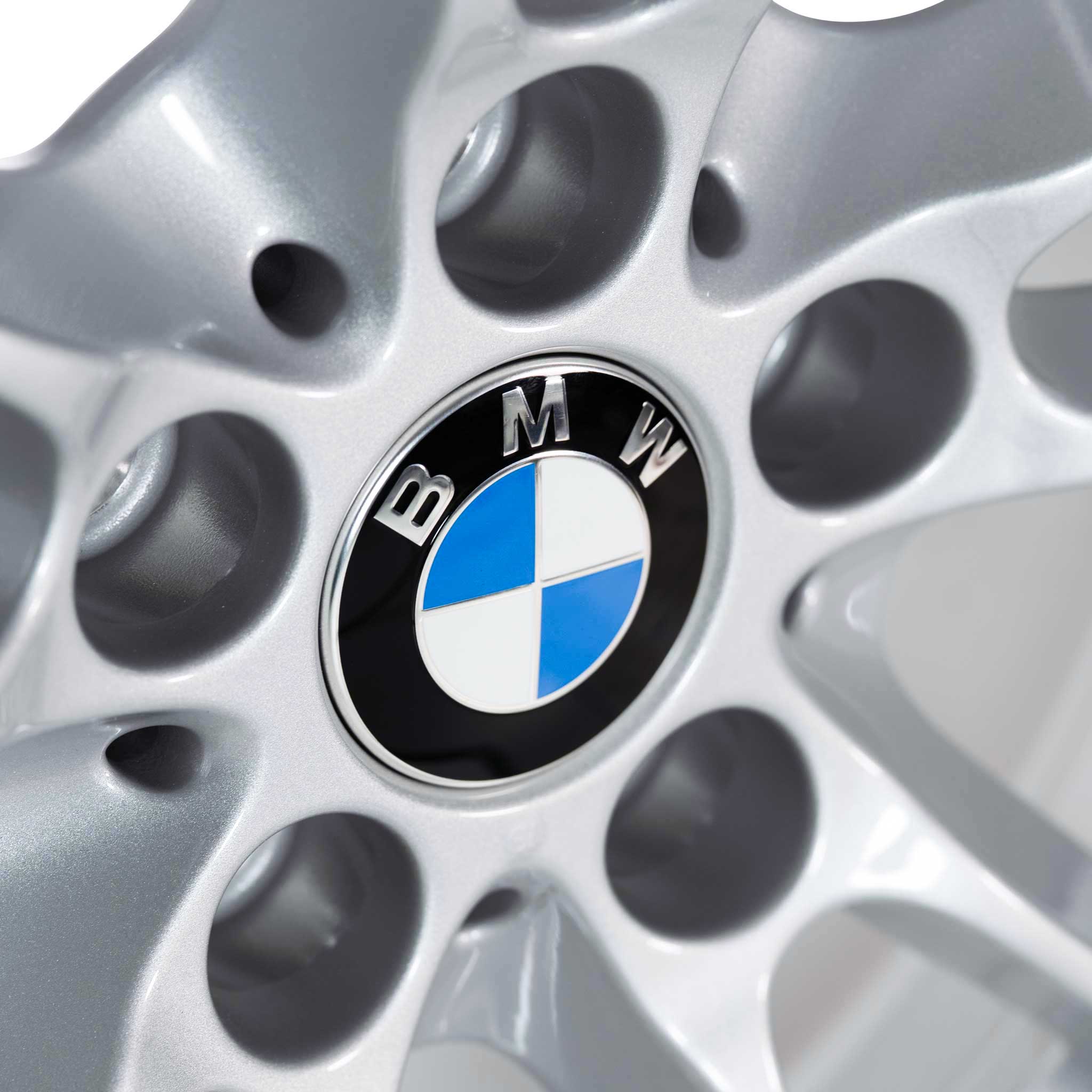 BMW 50 Silver Alloy Wheel Product Image #4