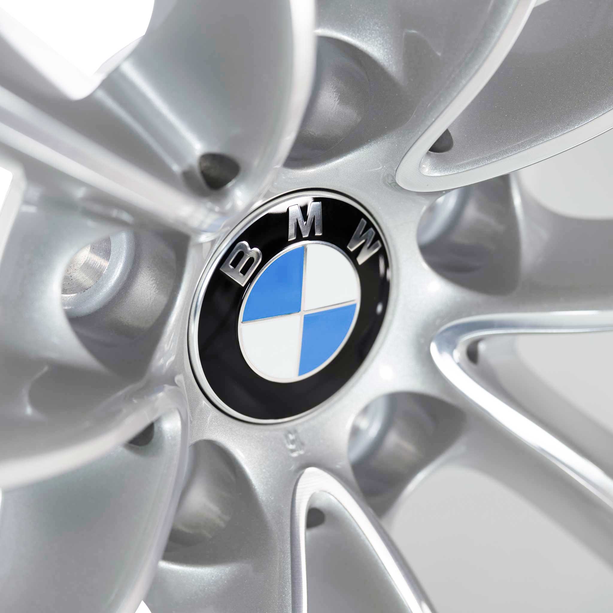 BMW 296 Silver Alloy Wheel Product Image #4