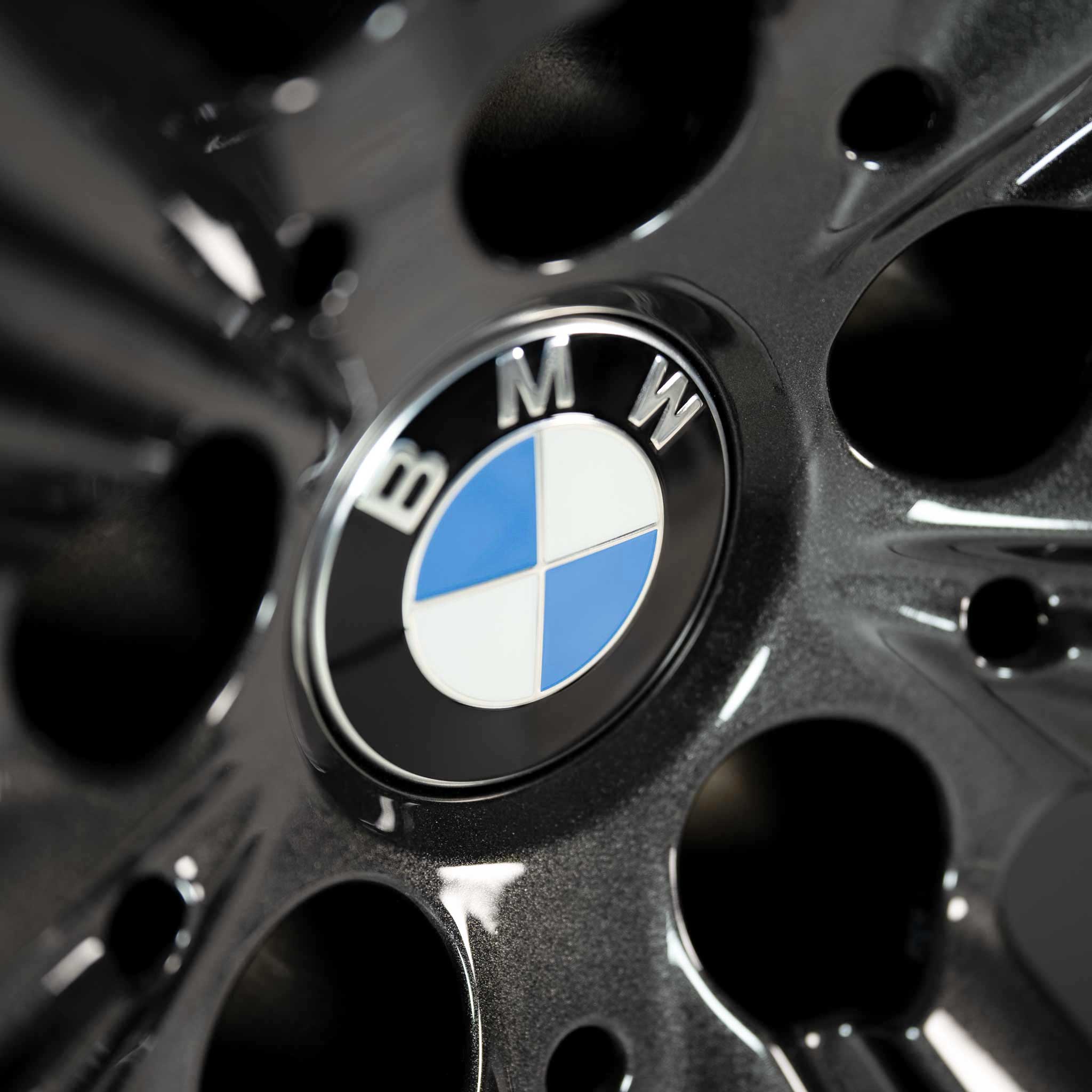 BMW 756 Orbit Grey with Bright Turned Alloy Wheel Product Image #4
