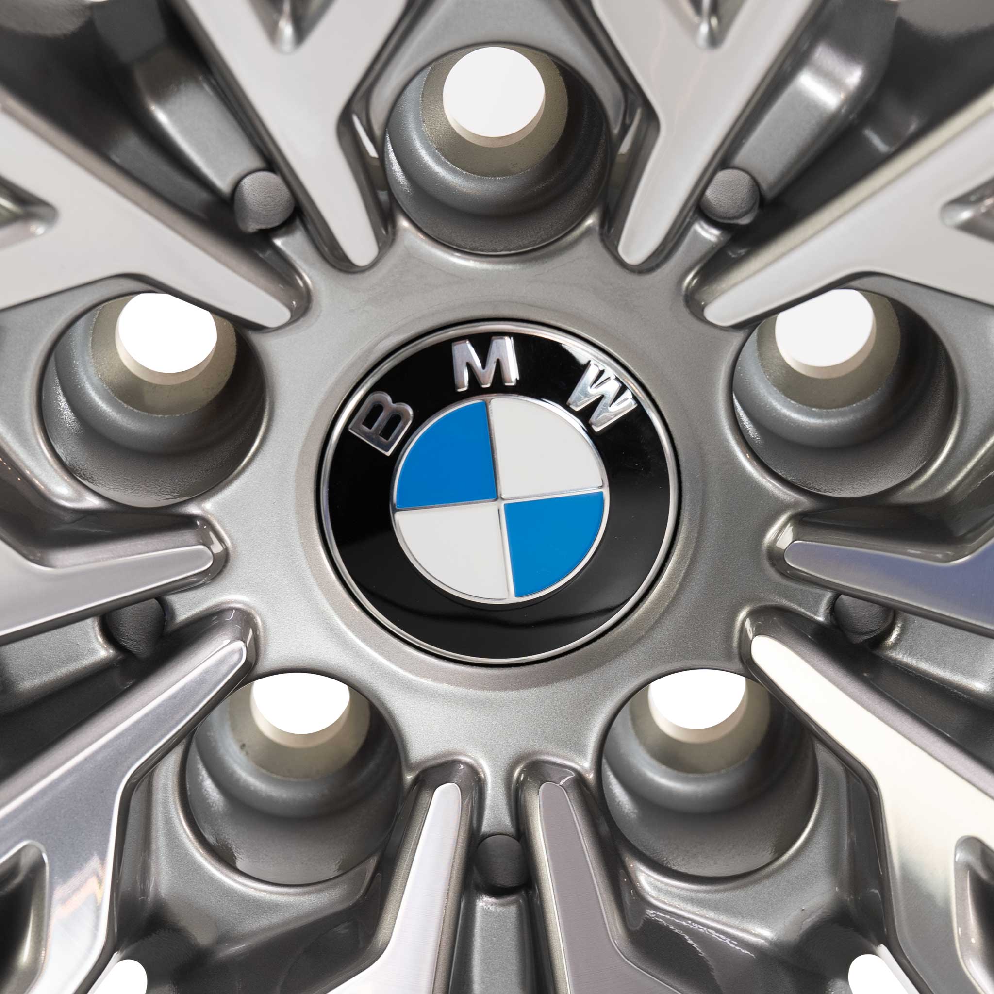 BMW 777 Ferric Grey with Bright Turned Alloy Wheel Product Image #4