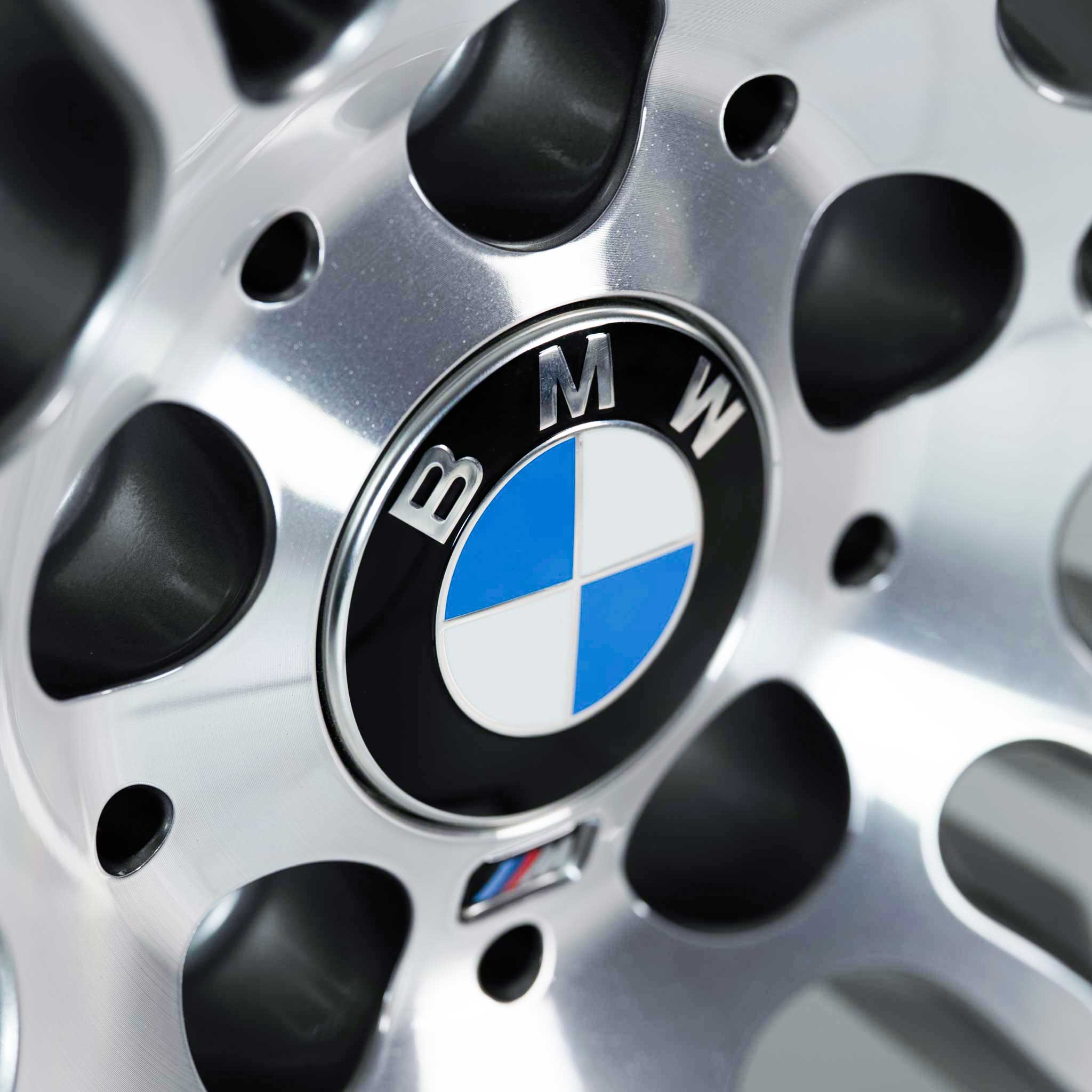 BMW 403M Ferric Grey with Bright Turned Alloy Wheel Product Image #4
