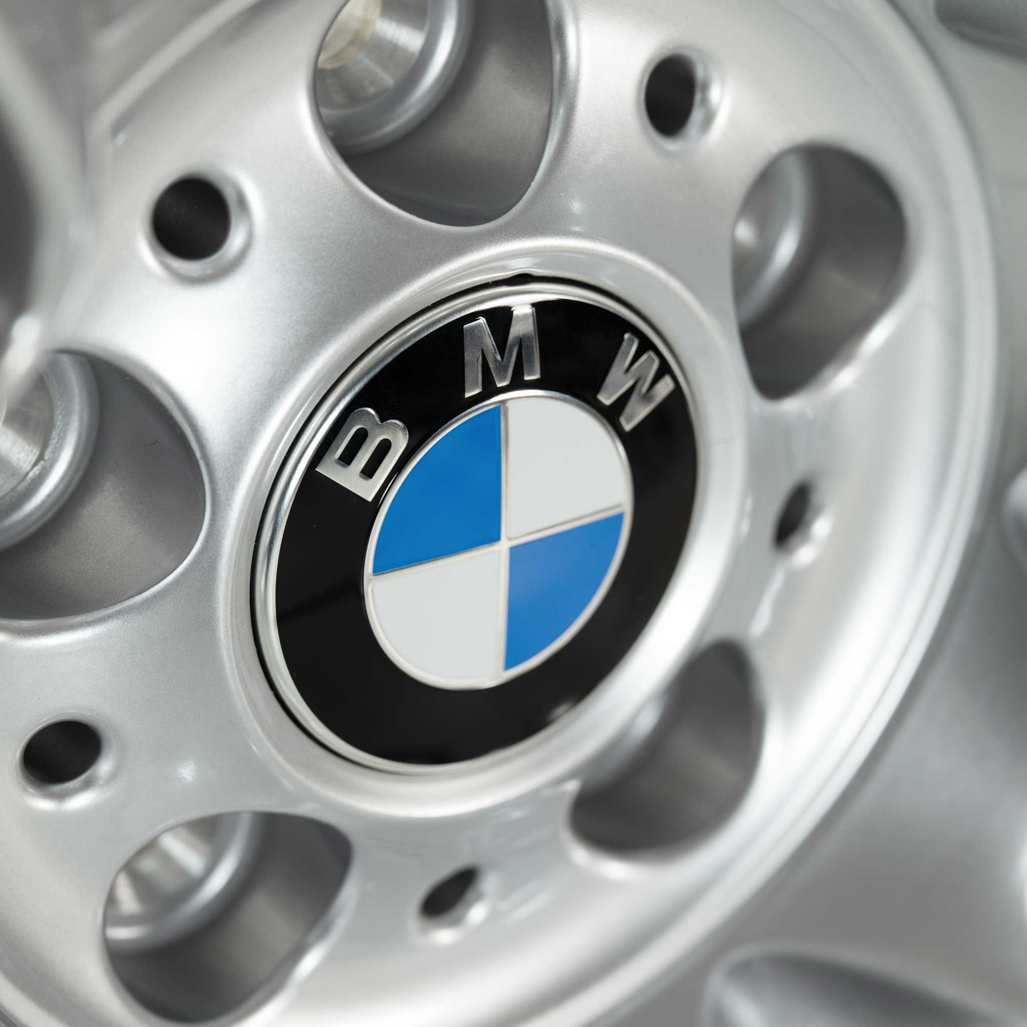 BMW 152 Silver Alloy Wheel Product Image #4