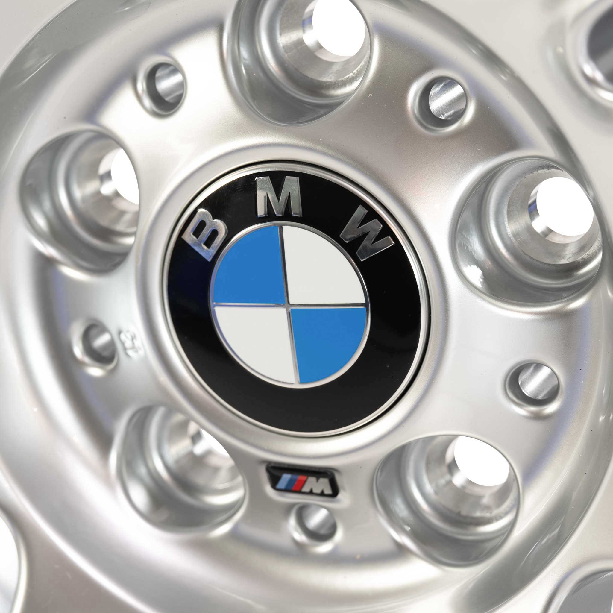 BMW 194M Silver Alloy Wheel Product Image #4
