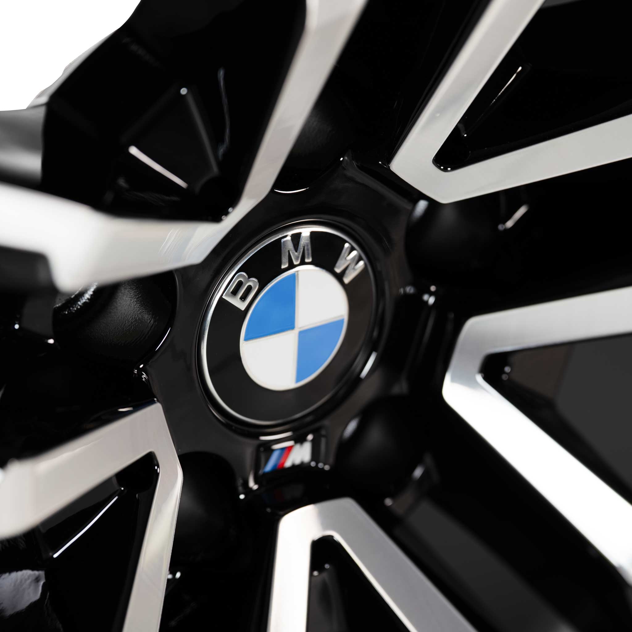 BMW 799M Jet Black with Bright Turned Alloy Wheel Product Image #4
